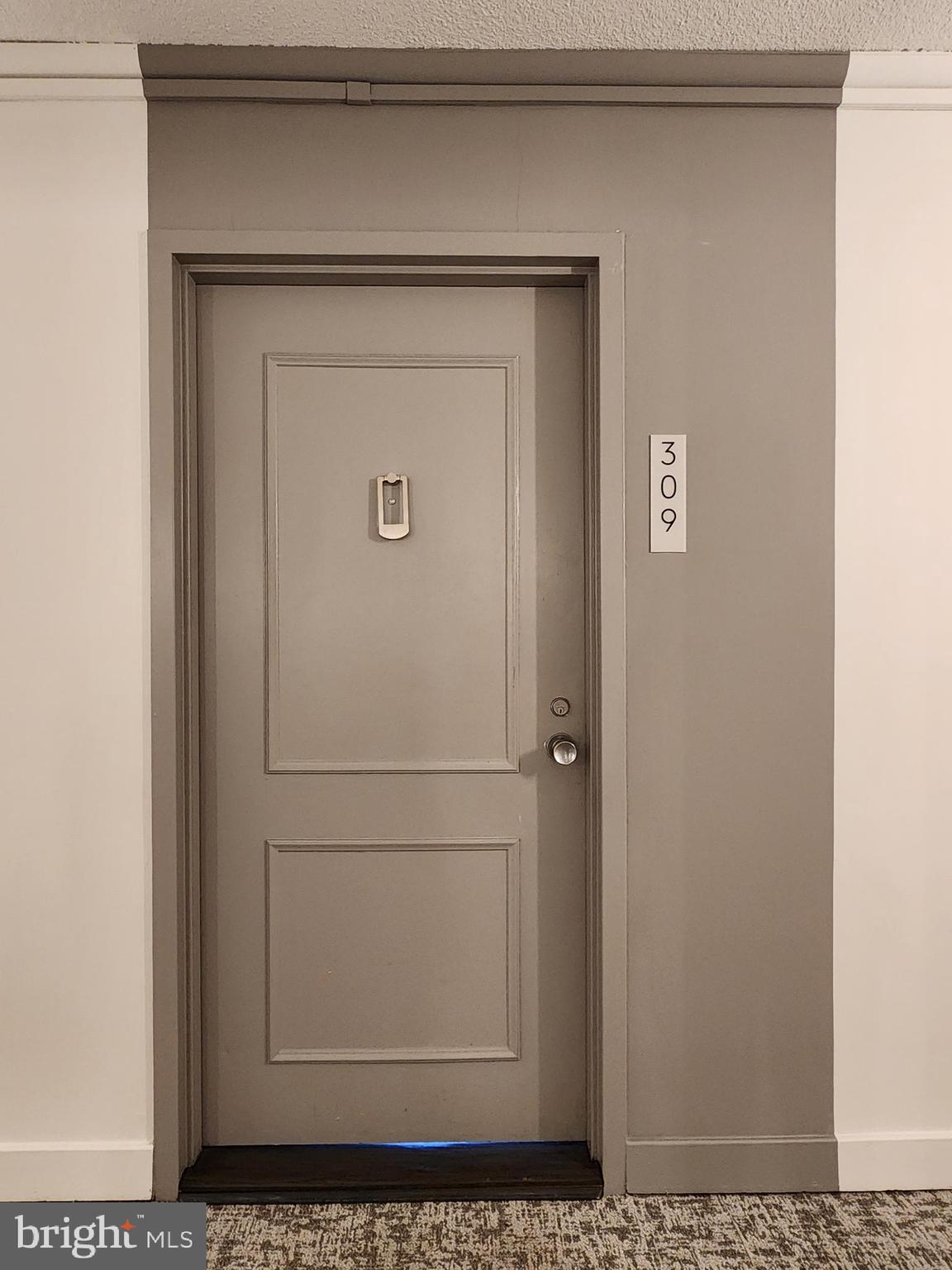 AMERICANA CENTRE - Residential