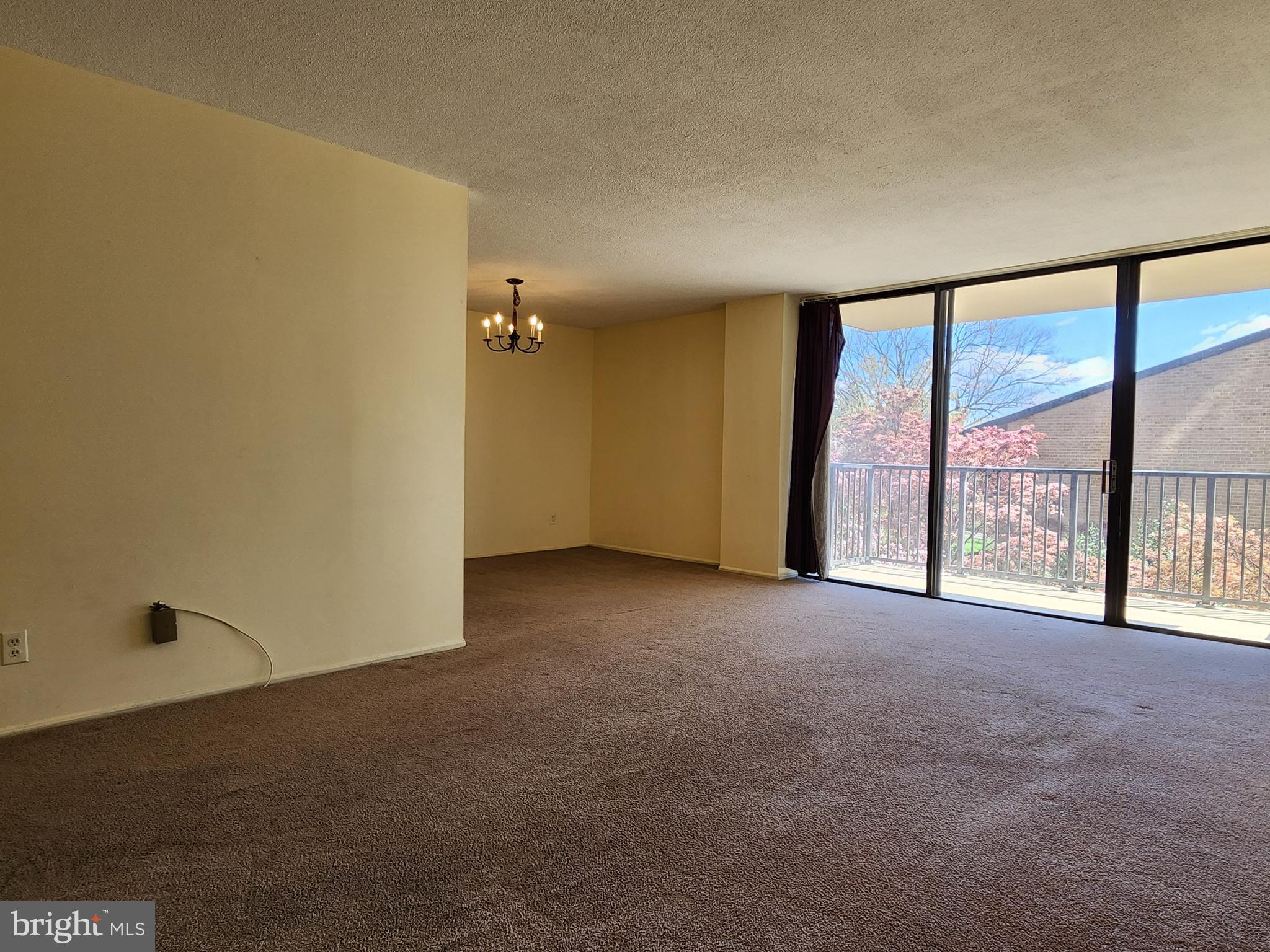 AMERICANA CENTRE - Residential