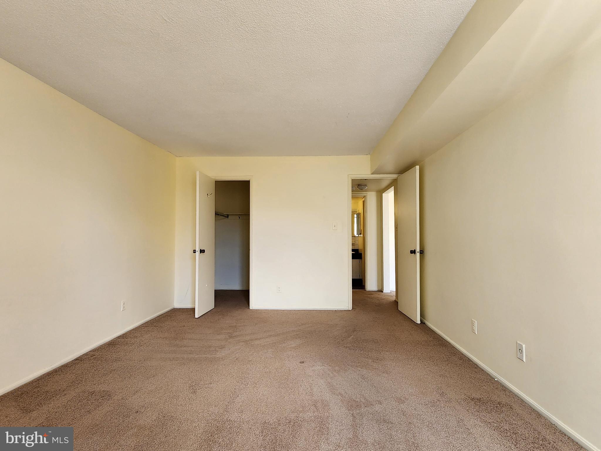 AMERICANA CENTRE - Residential