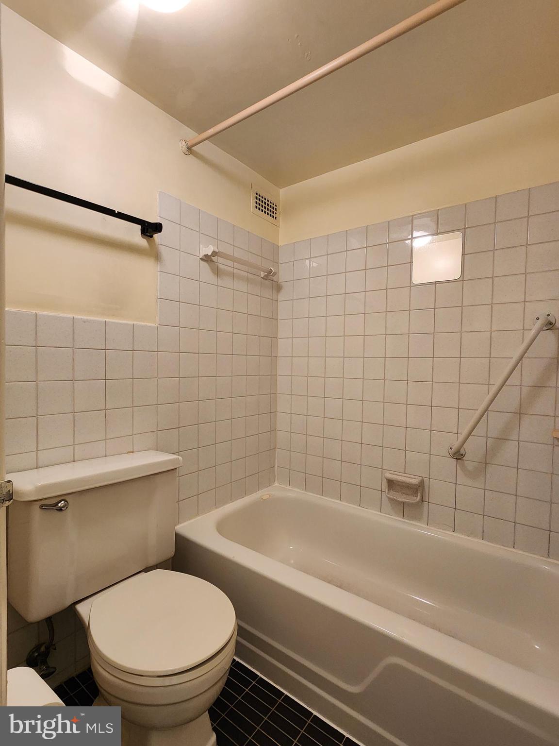 AMERICANA CENTRE - Residential