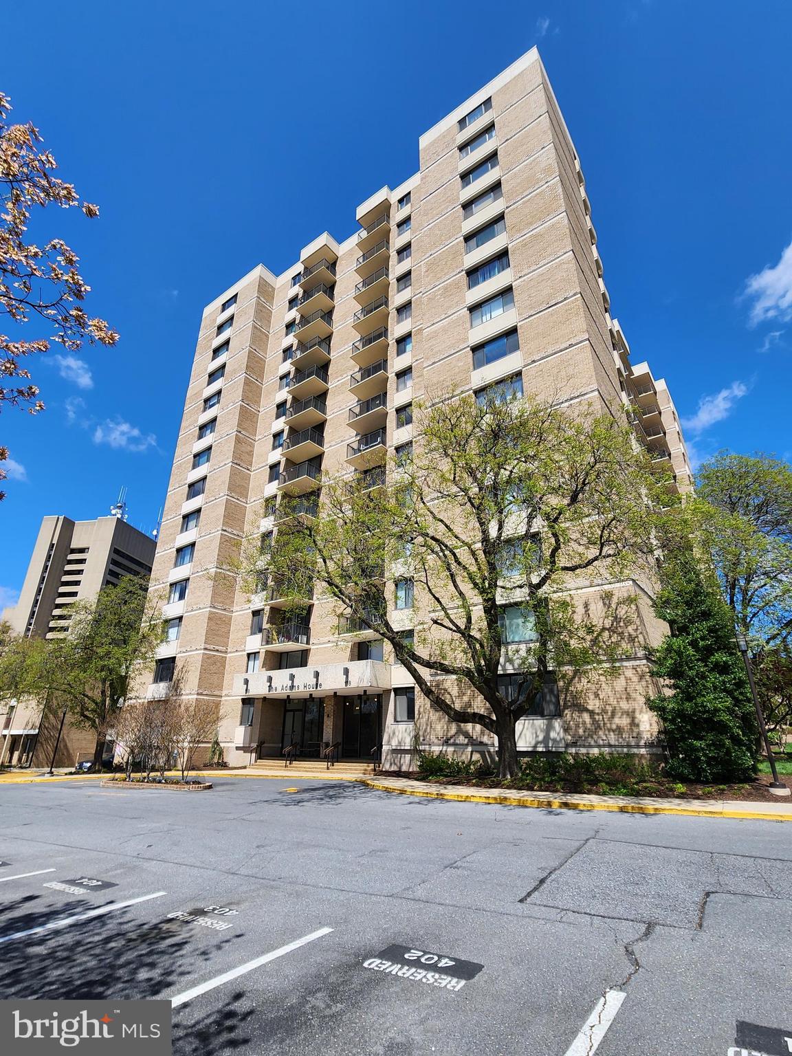 AMERICANA CENTRE - Residential