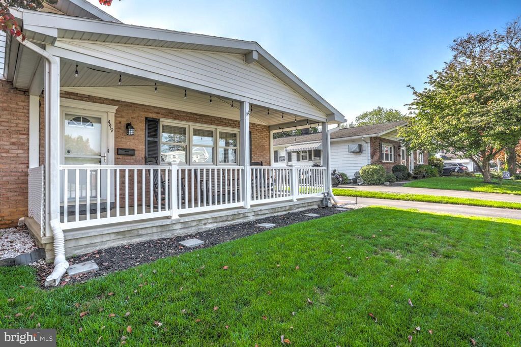 Photo of 449 W Marion Street, Lititz, PA 17543 (MLS # PALA2043178)