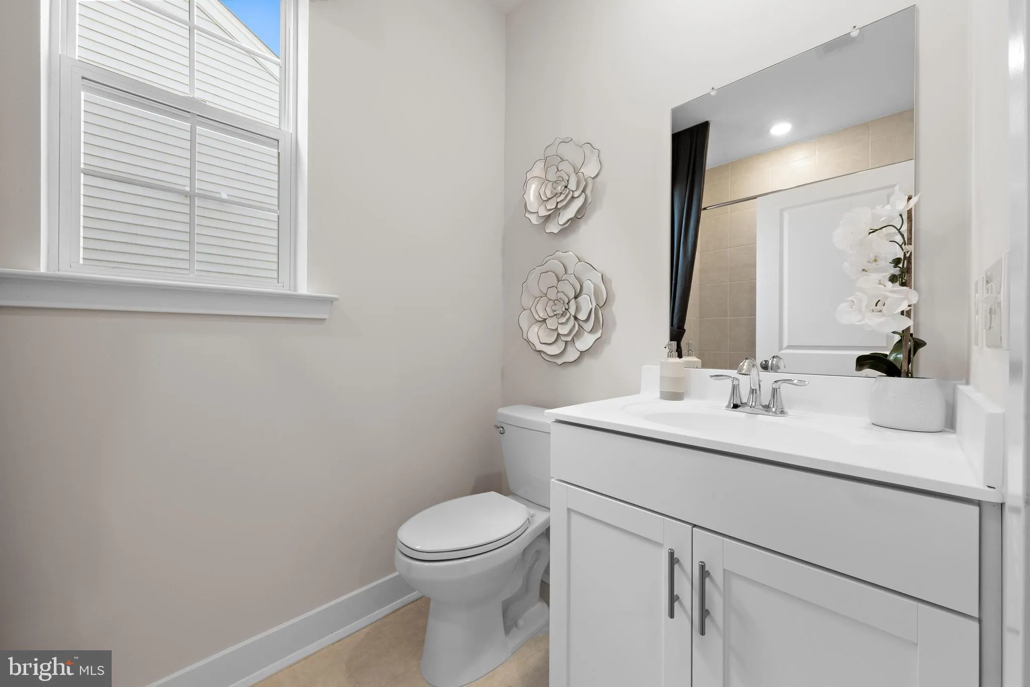 Monroe Township, New Jersey 08831, United States, 3 Bedrooms Bedrooms, ,2 BathroomsBathrooms,Residential,Active,163413