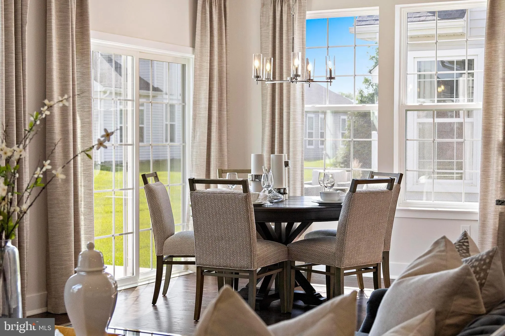 Monroe Township, New Jersey 08831, United States, 3 Bedrooms Bedrooms, ,2 BathroomsBathrooms,Residential,Active,163413