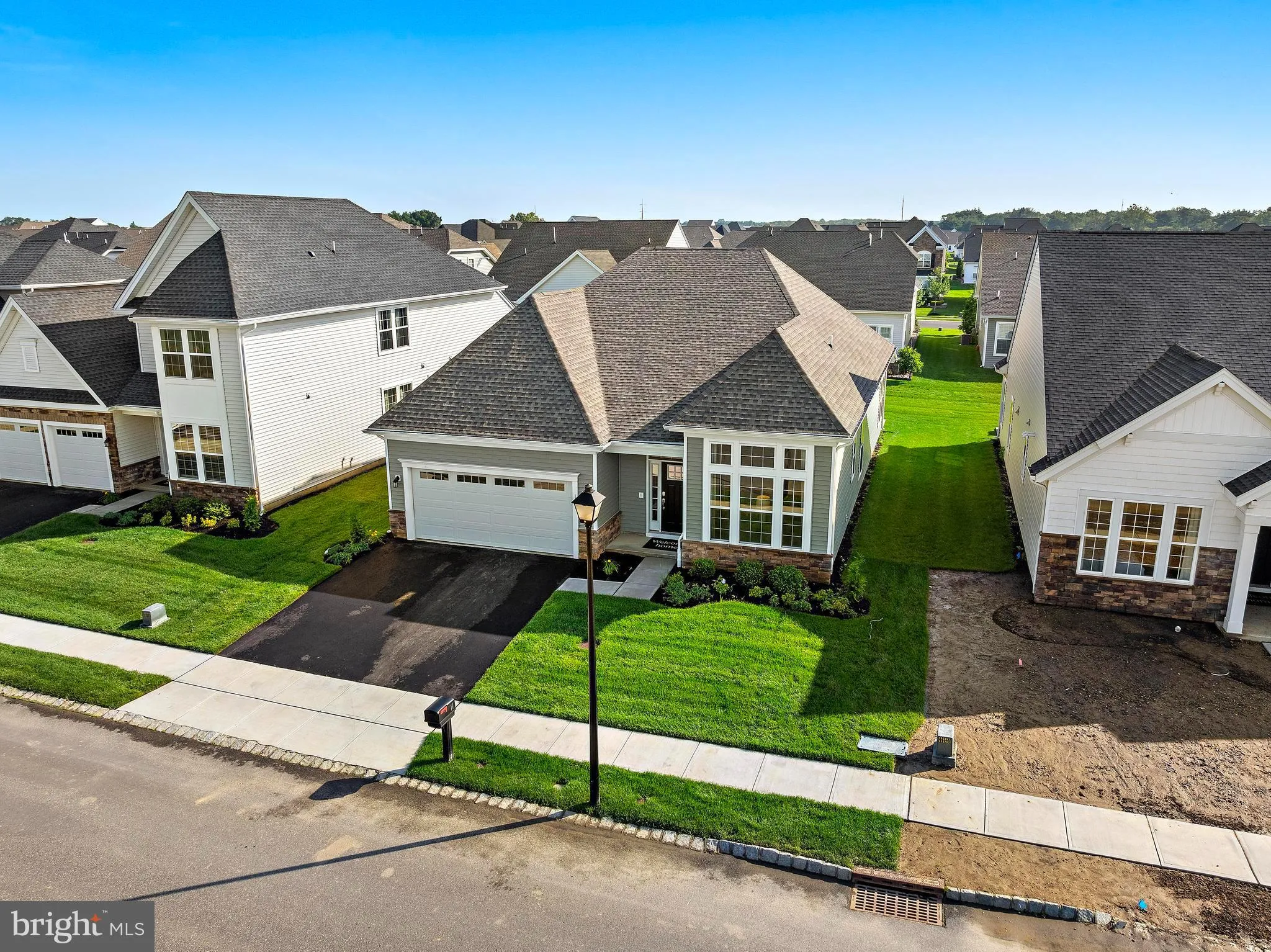 Monroe Township, New Jersey 08831, United States, 3 Bedrooms Bedrooms, ,2 BathroomsBathrooms,Residential,Active,163413