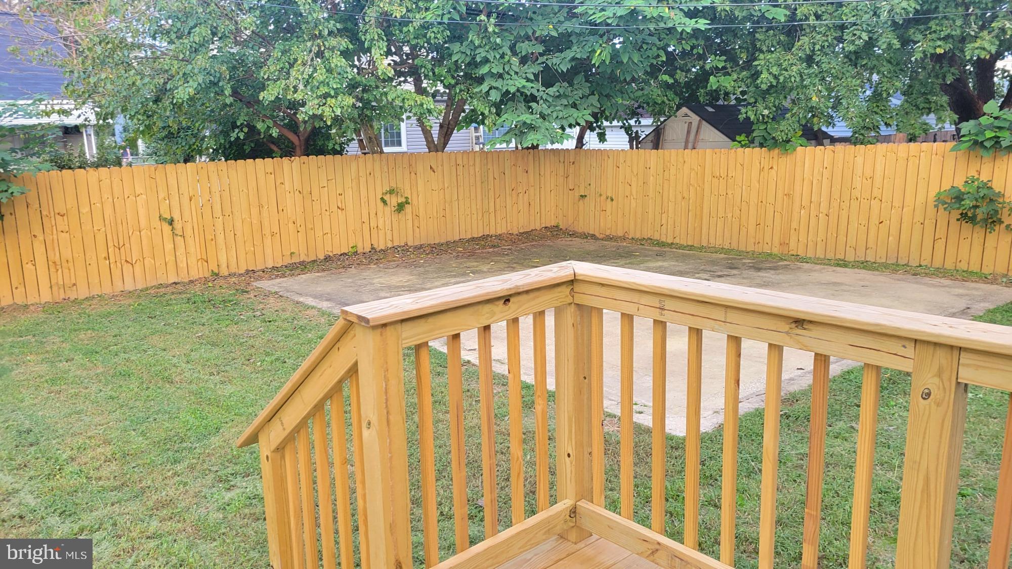 WATERS EDGE - Residential