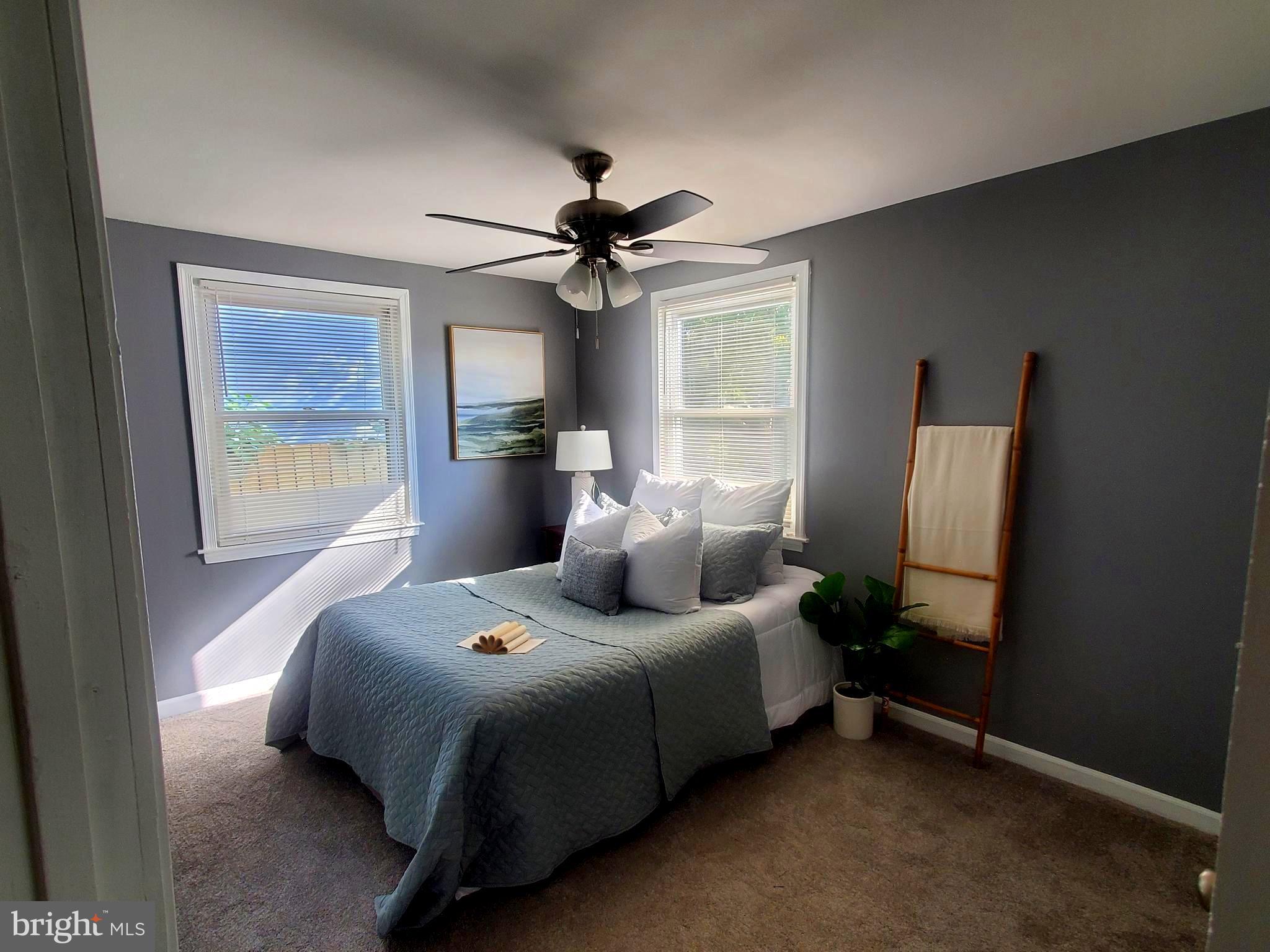 WATERS EDGE - Residential