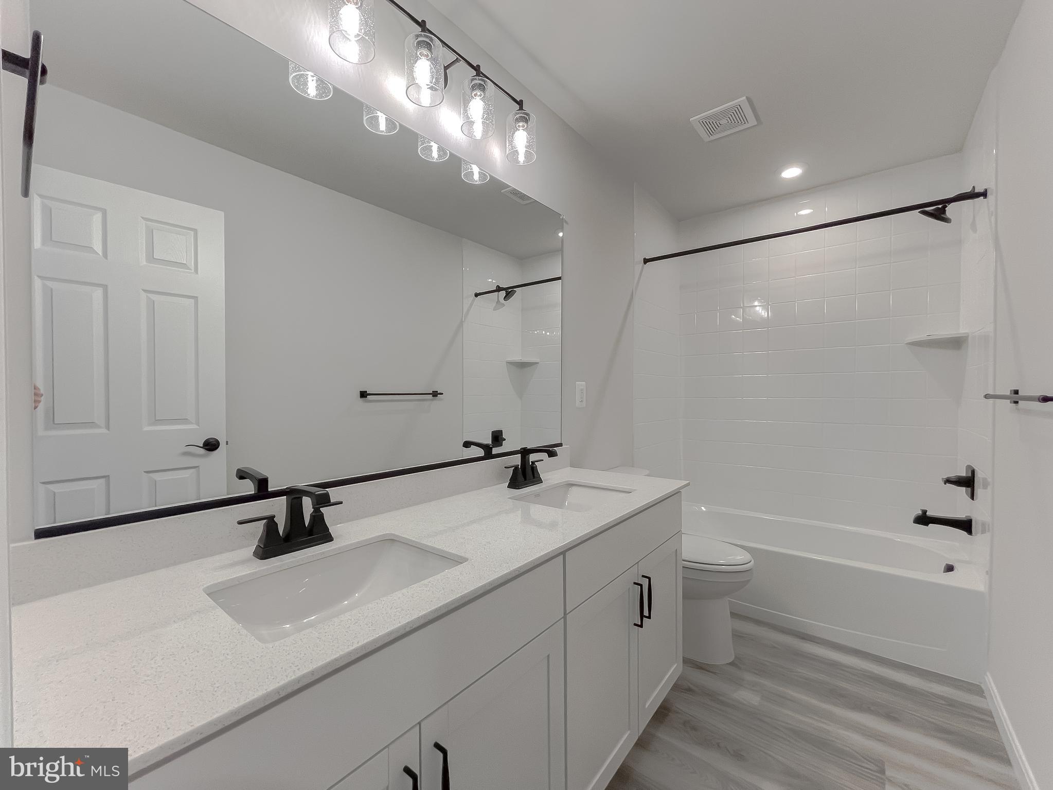 CLARK'S REST - Residential