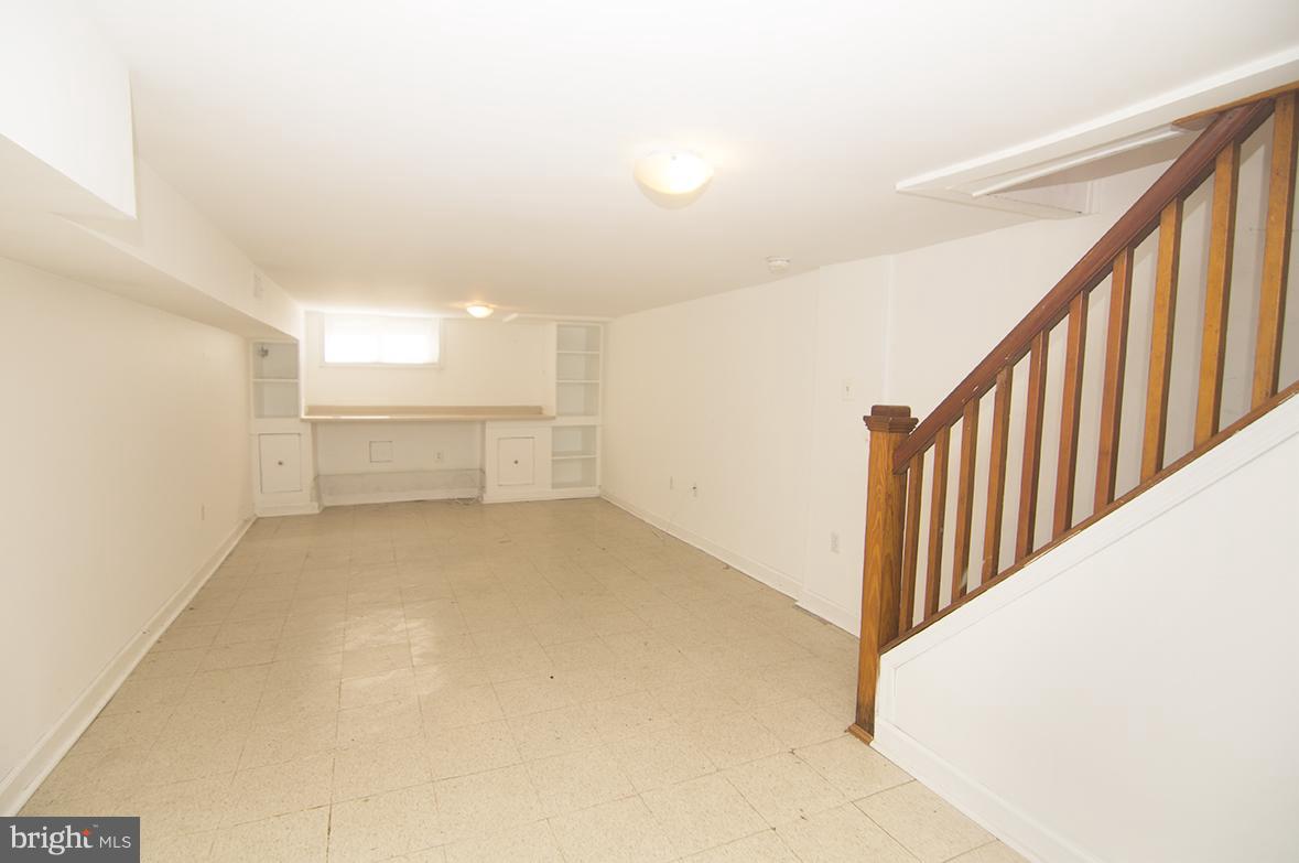 WASHINGTON VILLAGE - Residential