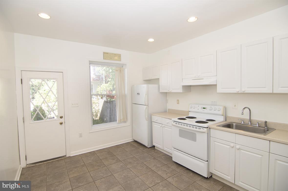 WASHINGTON VILLAGE - Residential