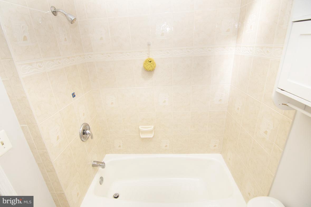 WASHINGTON VILLAGE - Residential