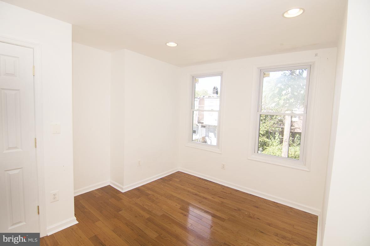 WASHINGTON VILLAGE - Residential