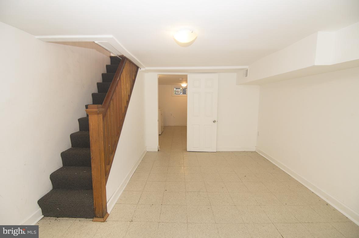 WASHINGTON VILLAGE - Residential