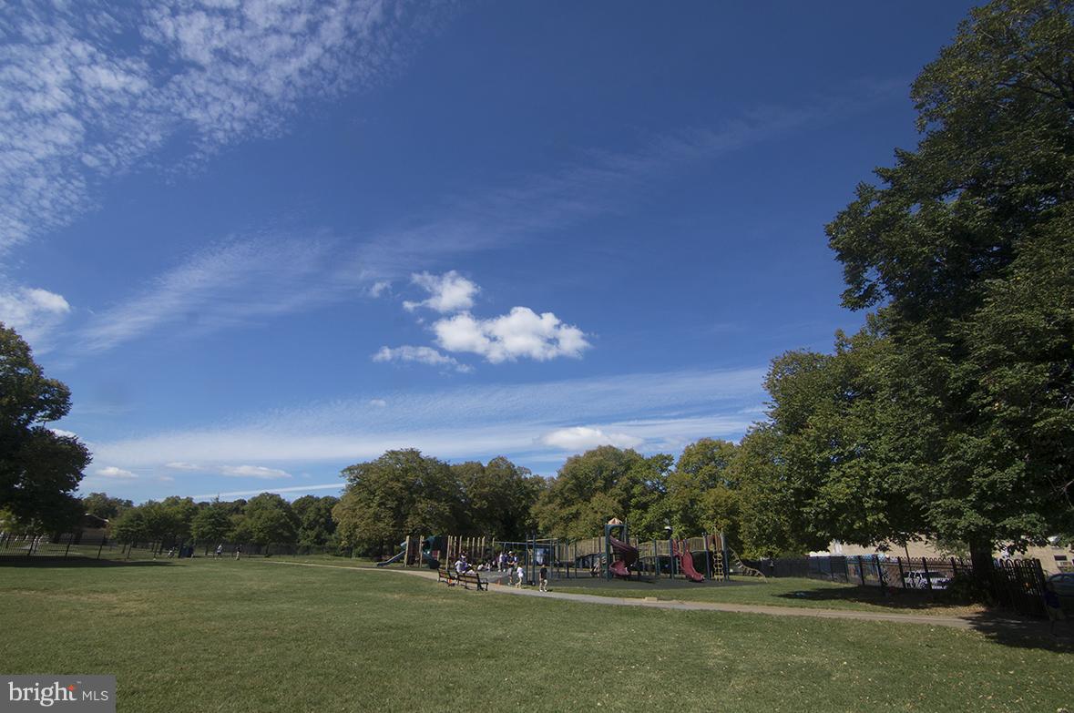 WASHINGTON VILLAGE - Residential