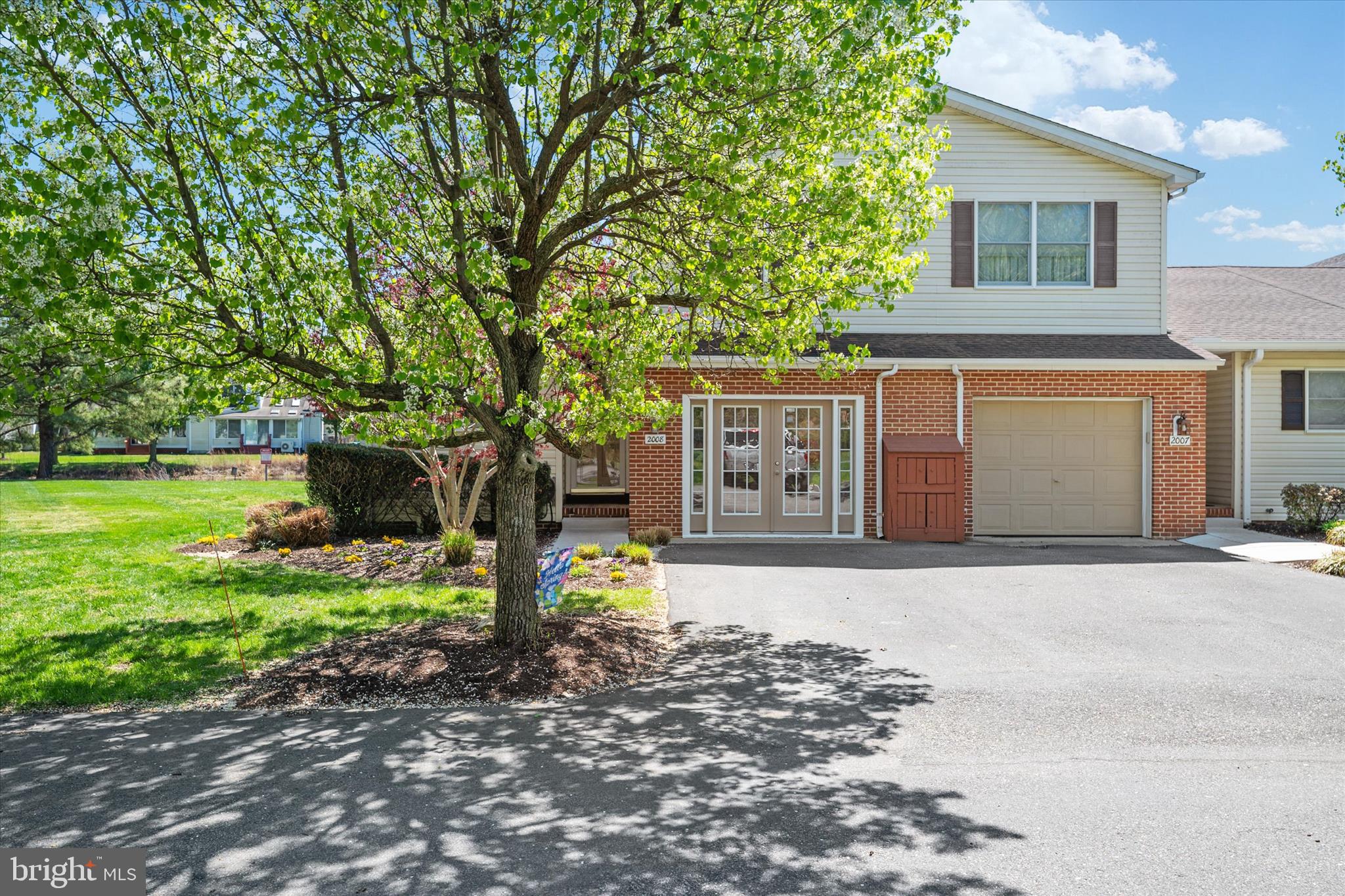 BRIDGEPOINTE - Residential