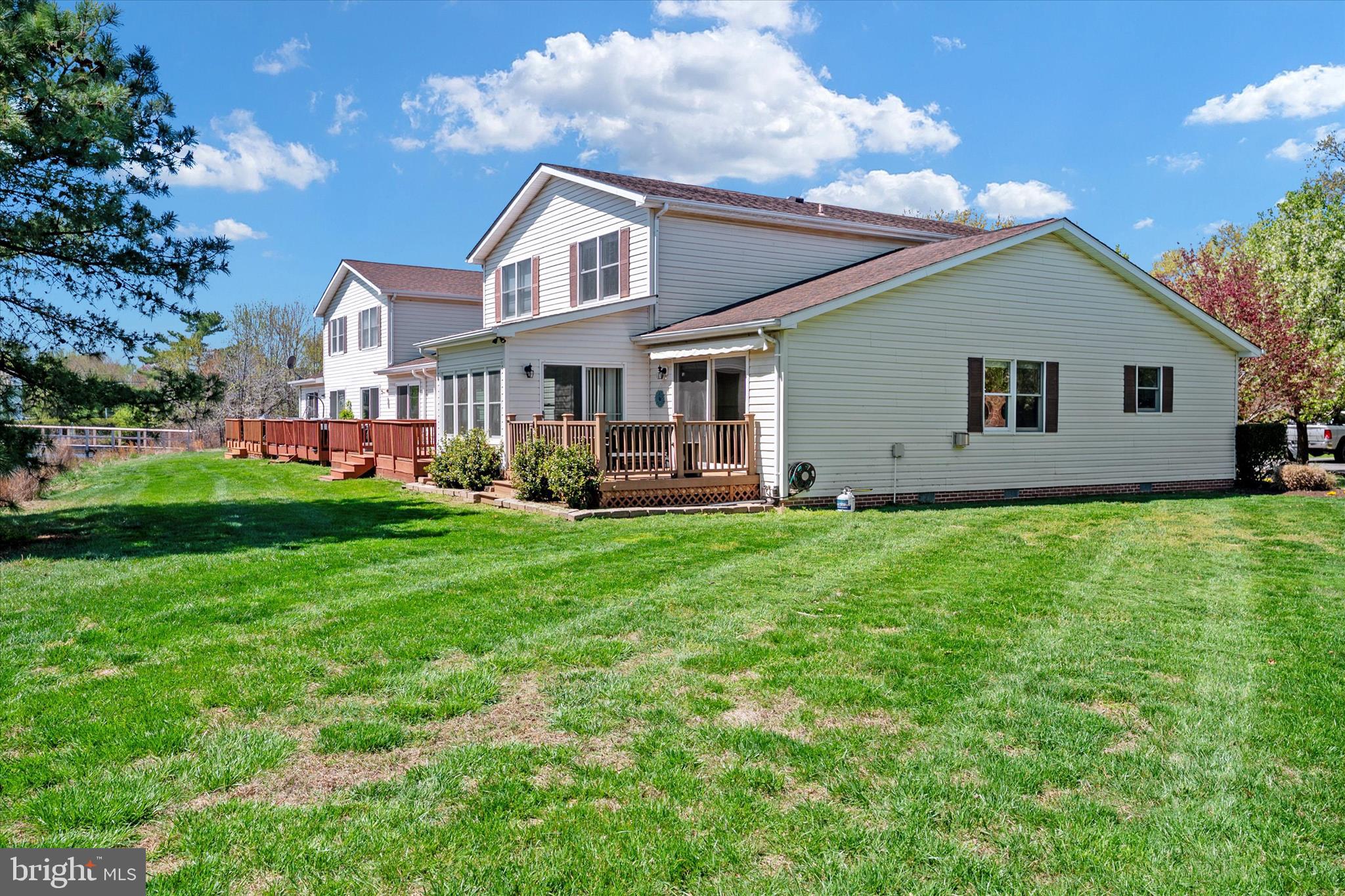 BRIDGEPOINTE - Residential