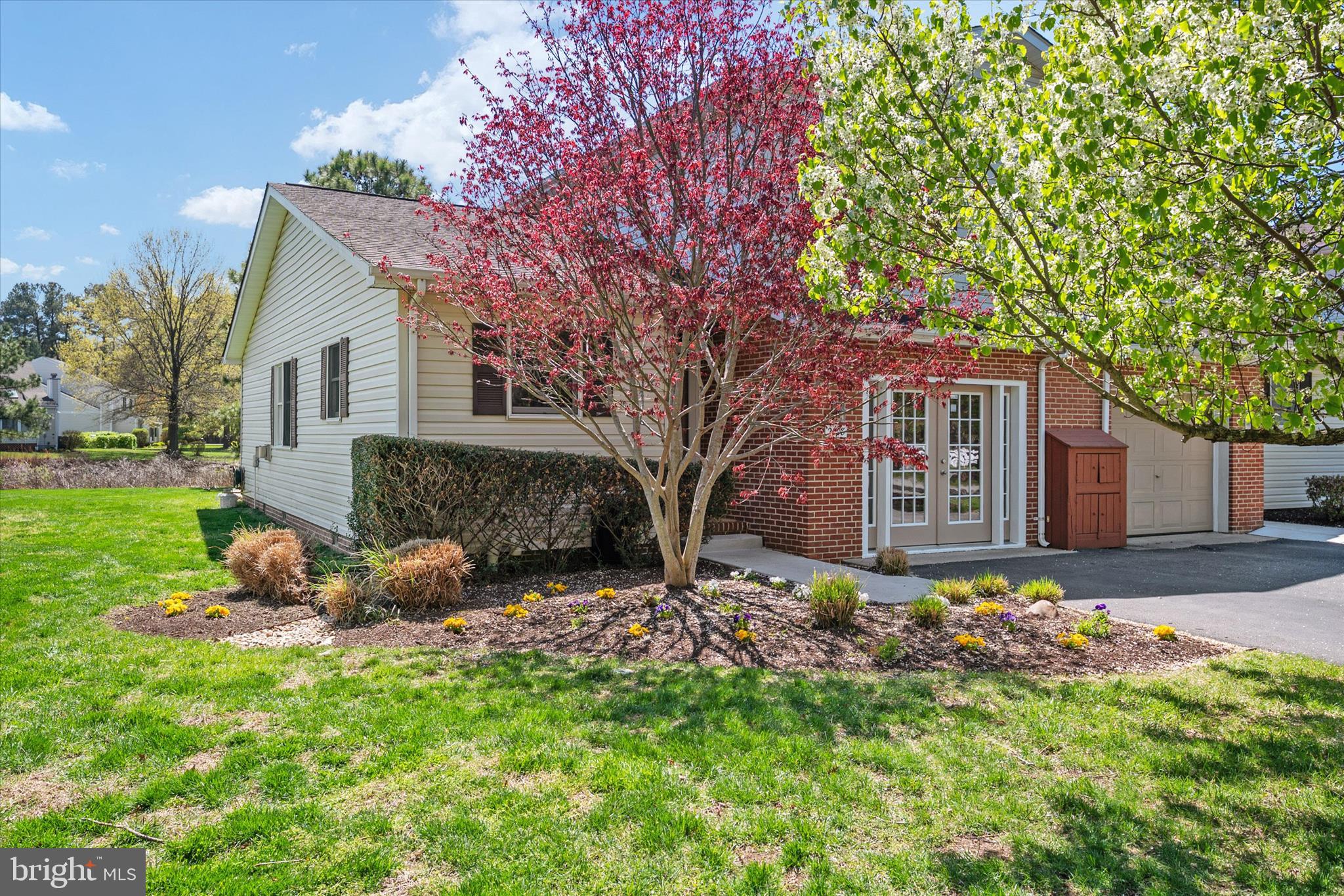 BRIDGEPOINTE - Residential