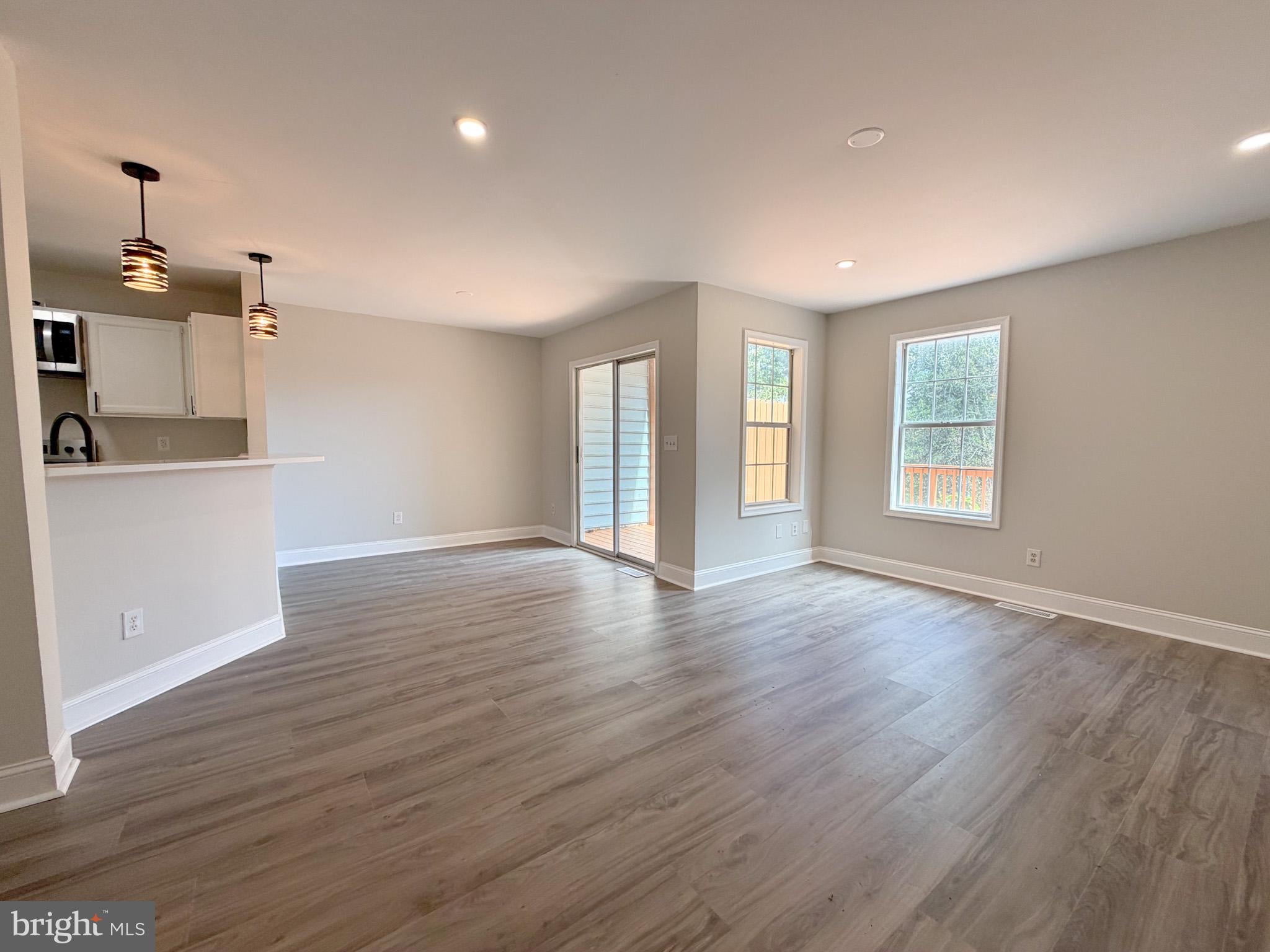 672 RIPPLEBROOK DRIVE