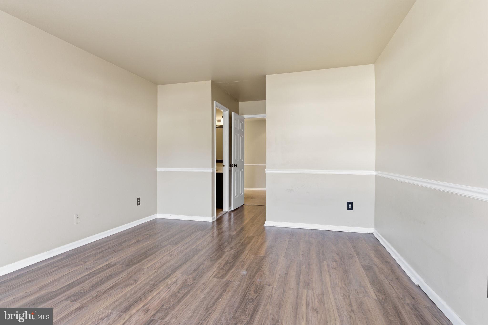 ROSE HOLLOW - Residential