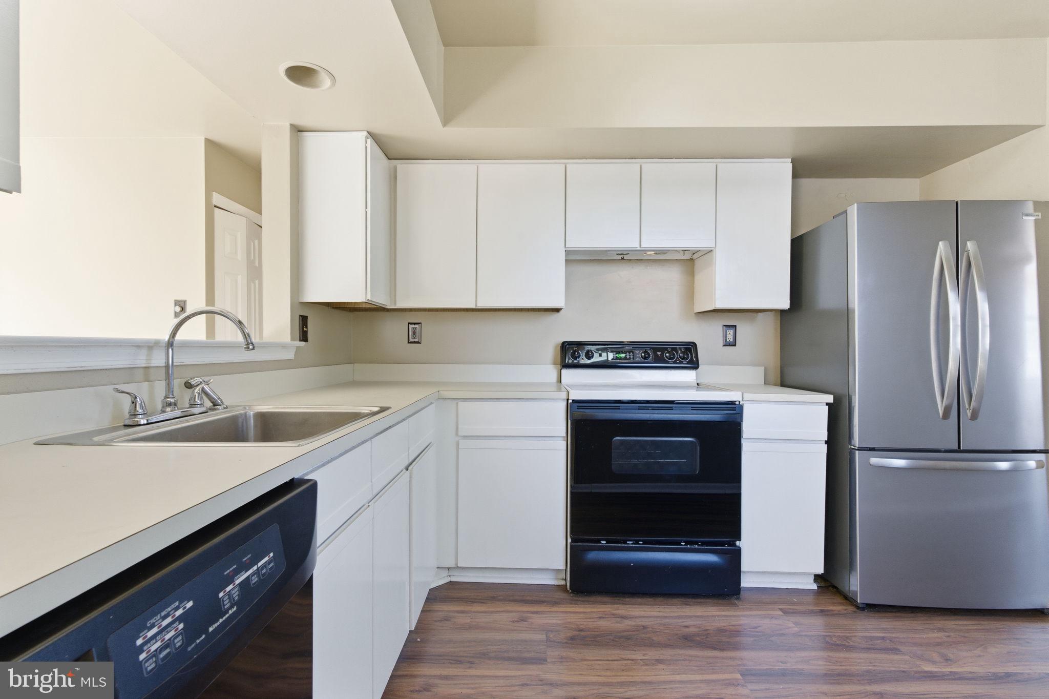 ROSE HOLLOW - Residential