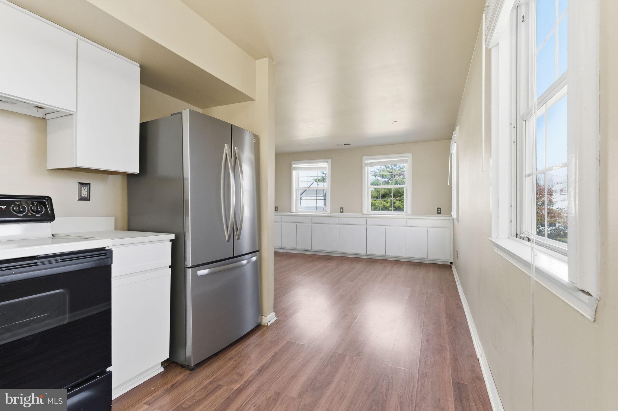 ROSE HOLLOW - Residential