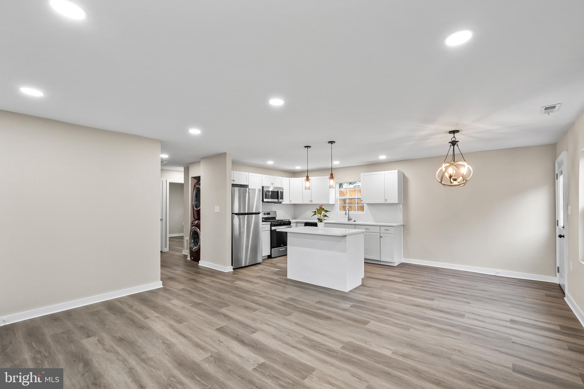 WASHINGTON SUBURBAN HOME - Residential