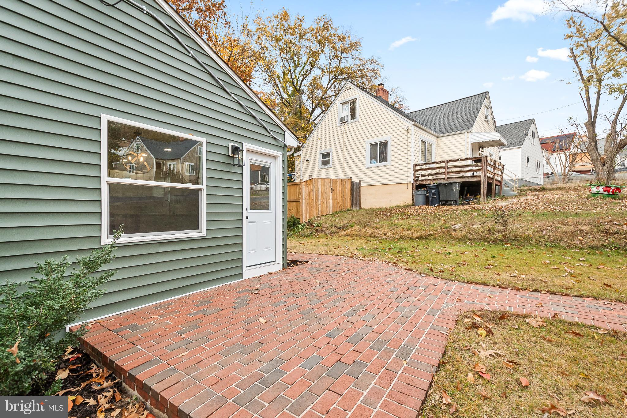 WASHINGTON SUBURBAN HOME - Residential