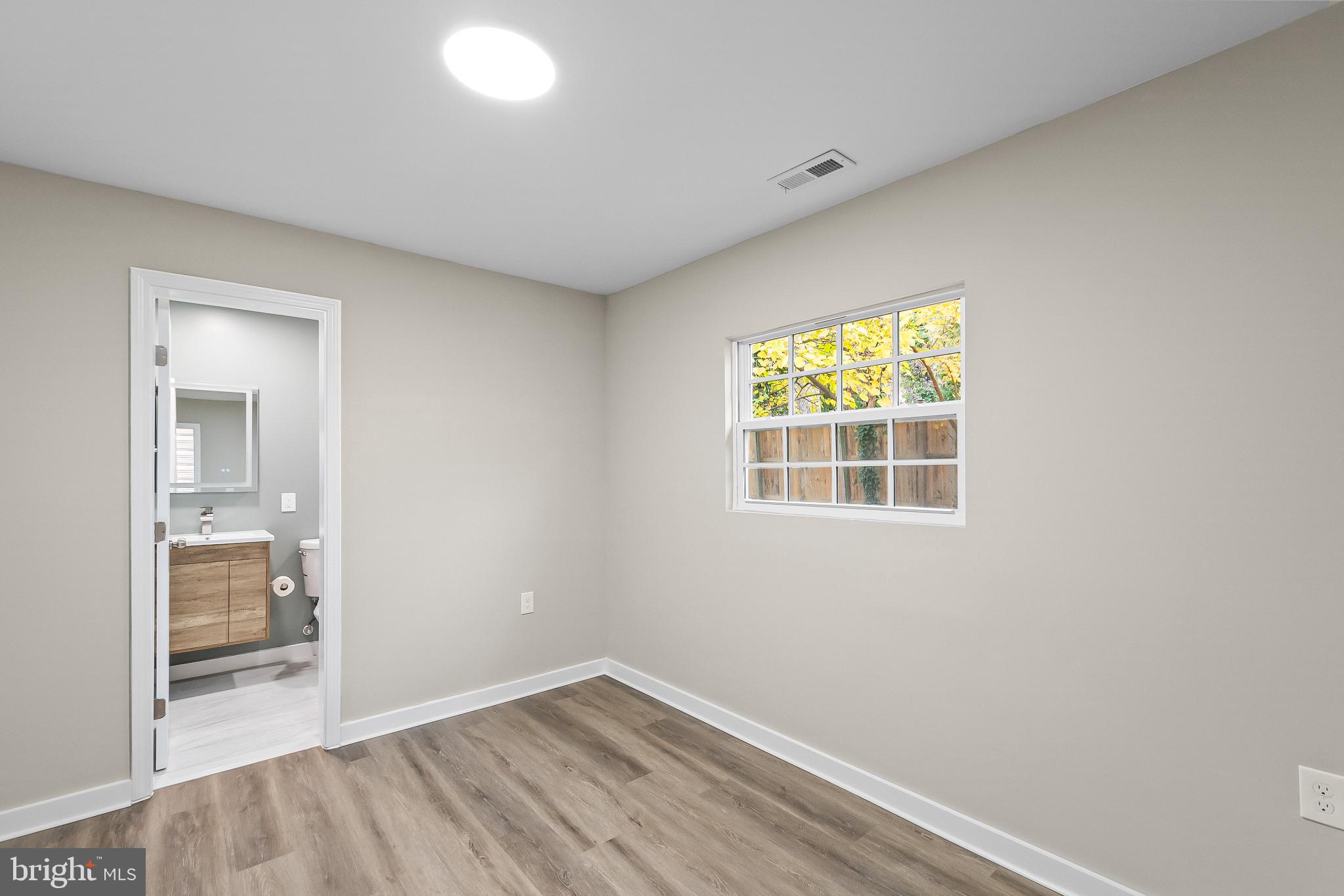 WASHINGTON SUBURBAN HOME - Residential