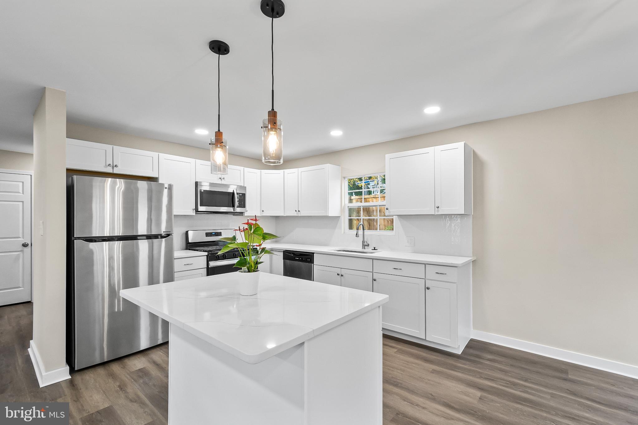 WASHINGTON SUBURBAN HOME - Residential