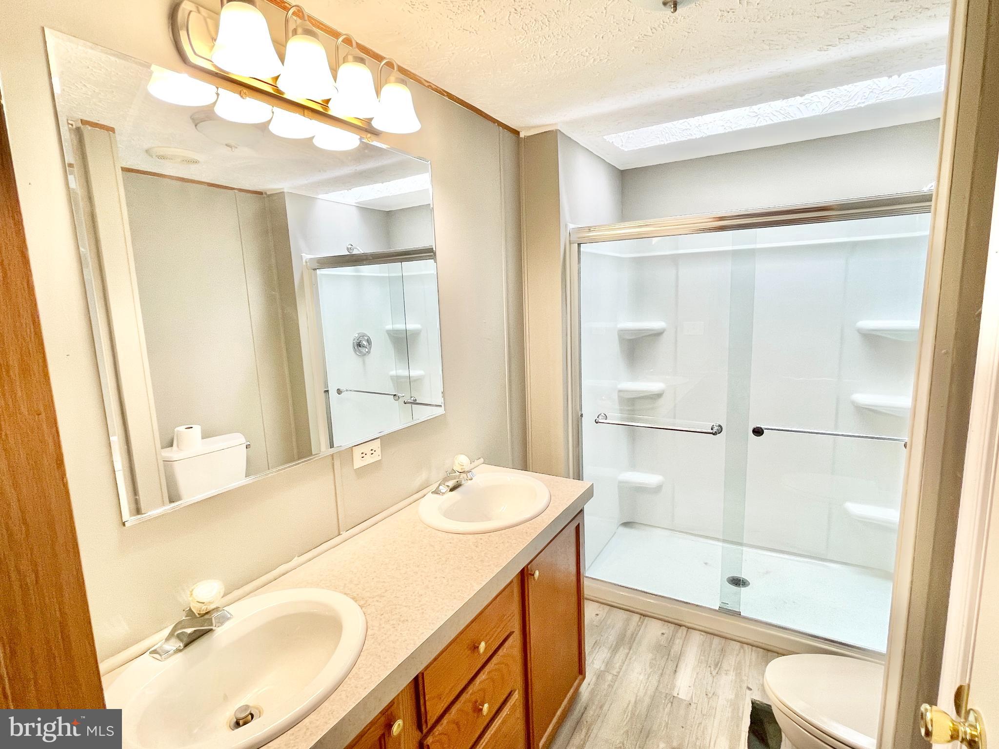 CEDARHURST ACRES - Residential