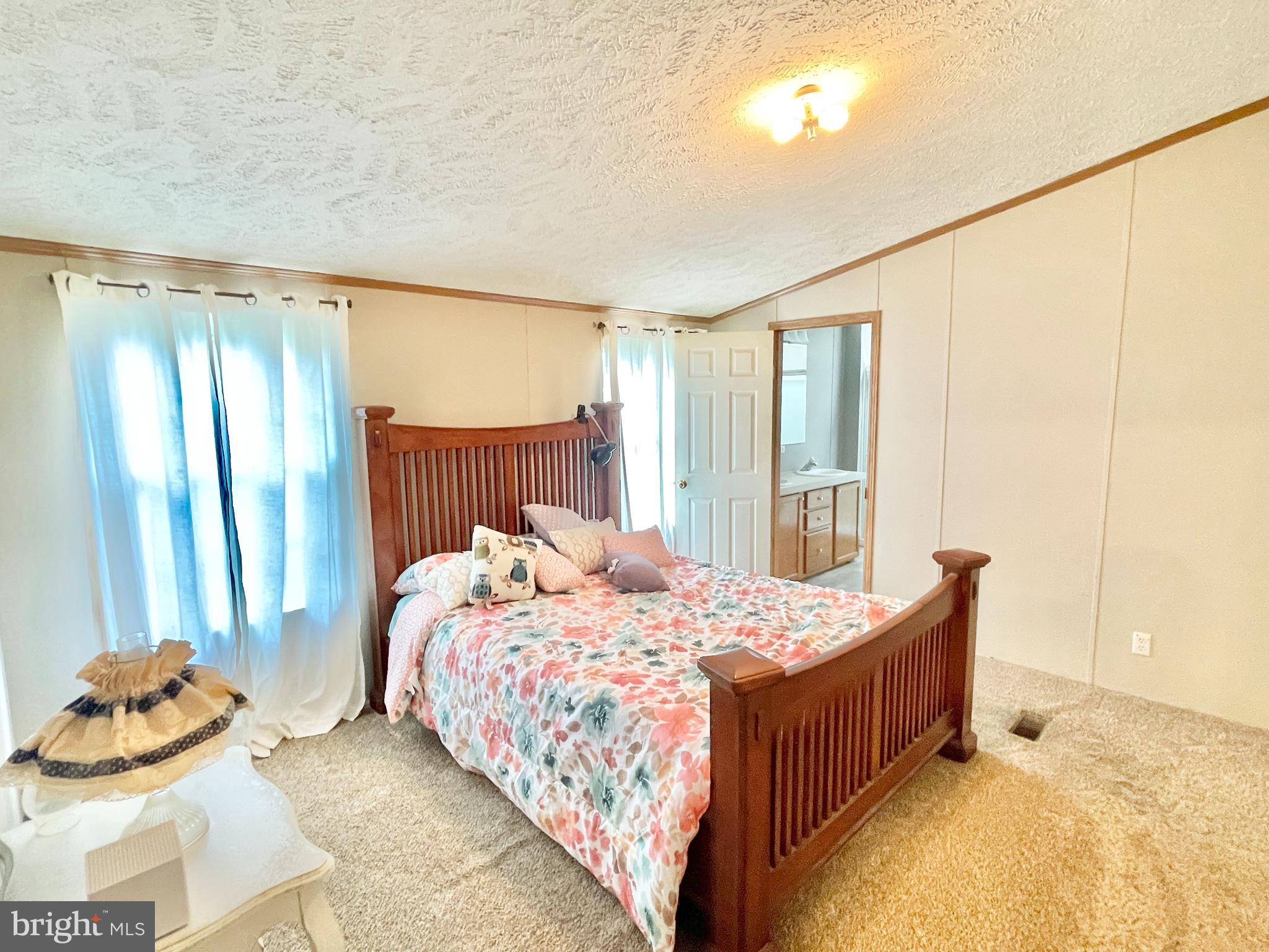 CEDARHURST ACRES - Residential