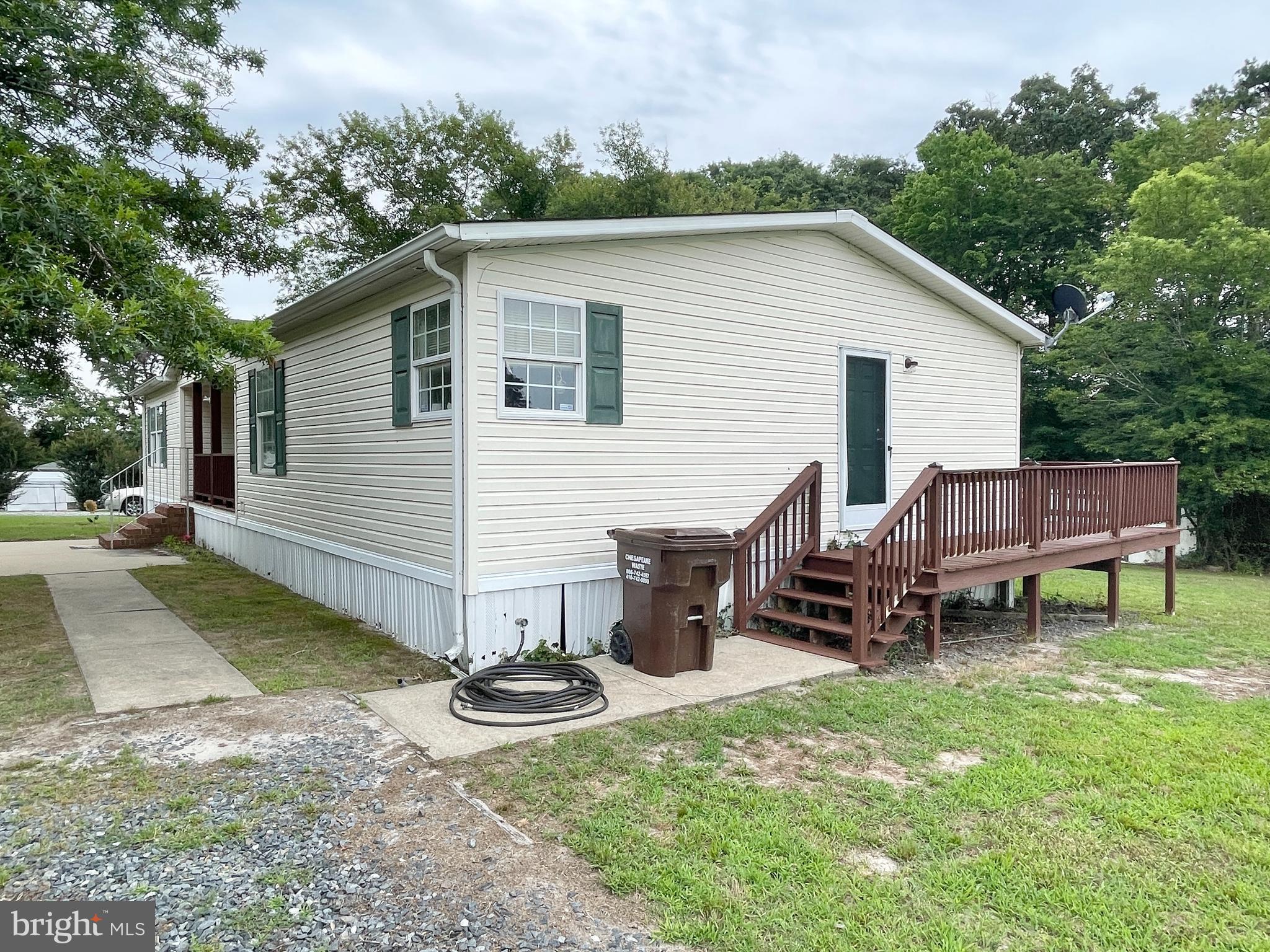 CEDARHURST ACRES - Residential