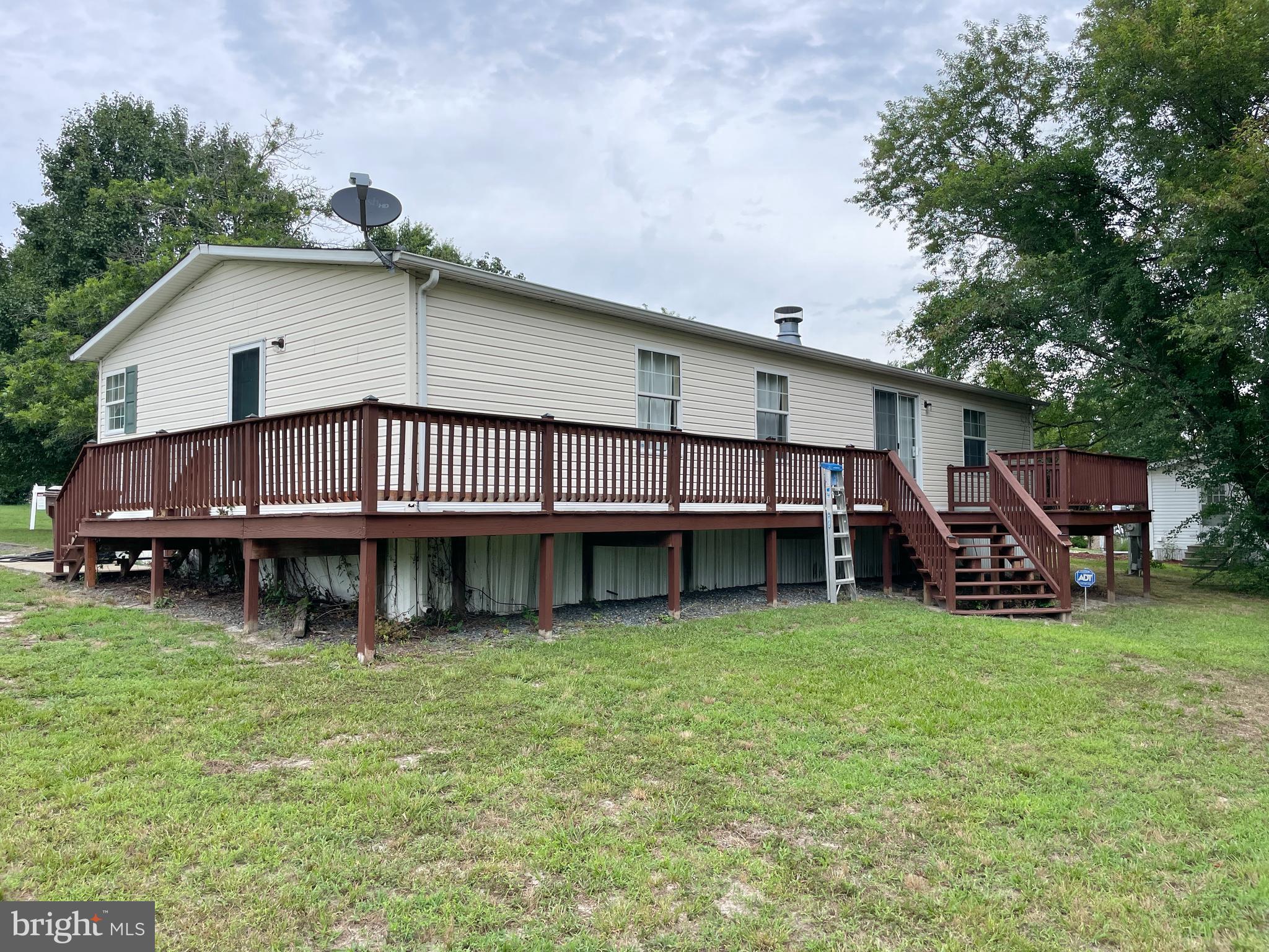 CEDARHURST ACRES - Residential