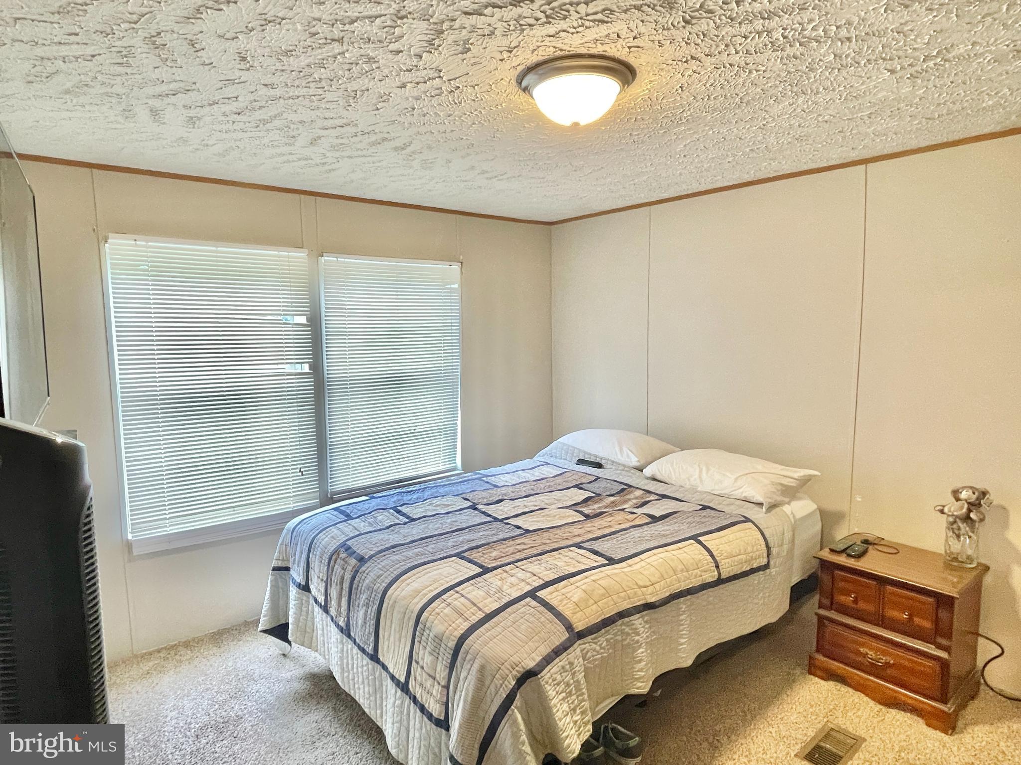 CEDARHURST ACRES - Residential