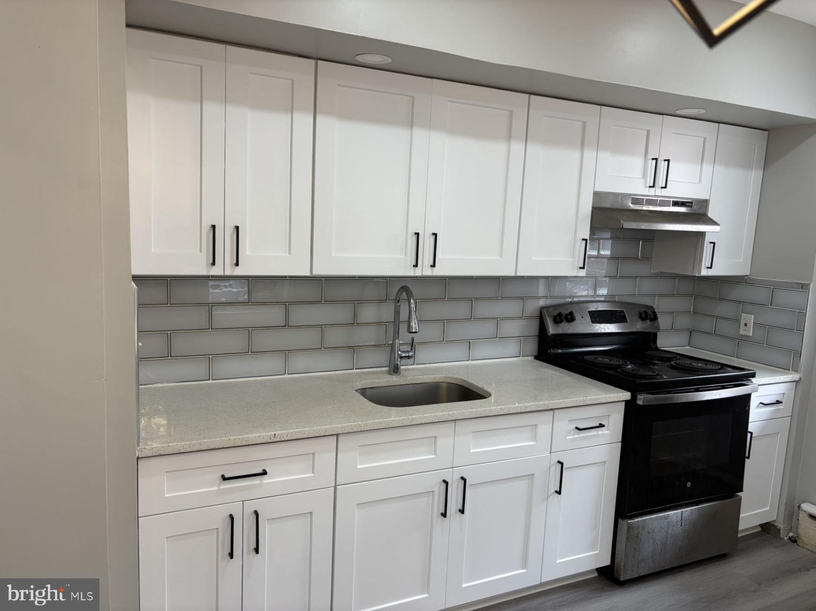 PHILADELPHIA (NORTHEAST) - Residential