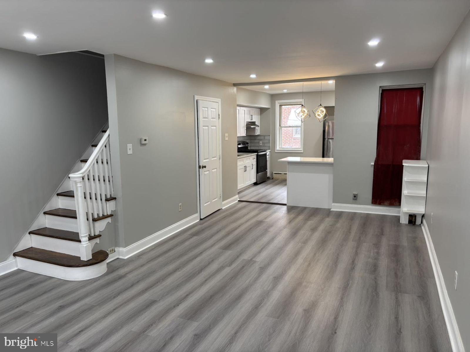 PHILADELPHIA (NORTHEAST) - Residential