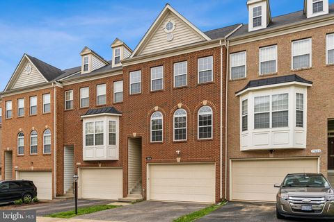 17614 HARPERS FERRY DRIVE DUMFRIES VA 22025