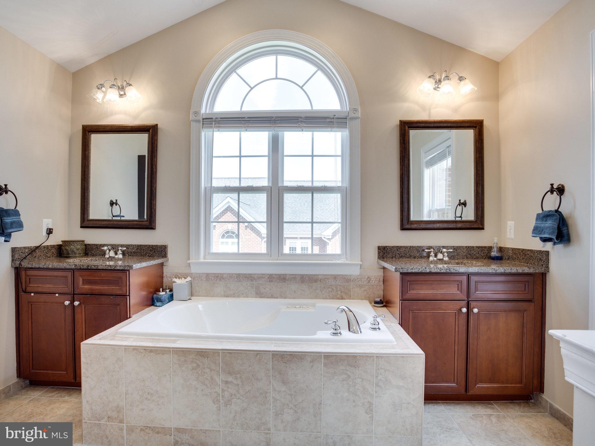 VINEYARDS OF ANNAPOLIS - Residential Lease