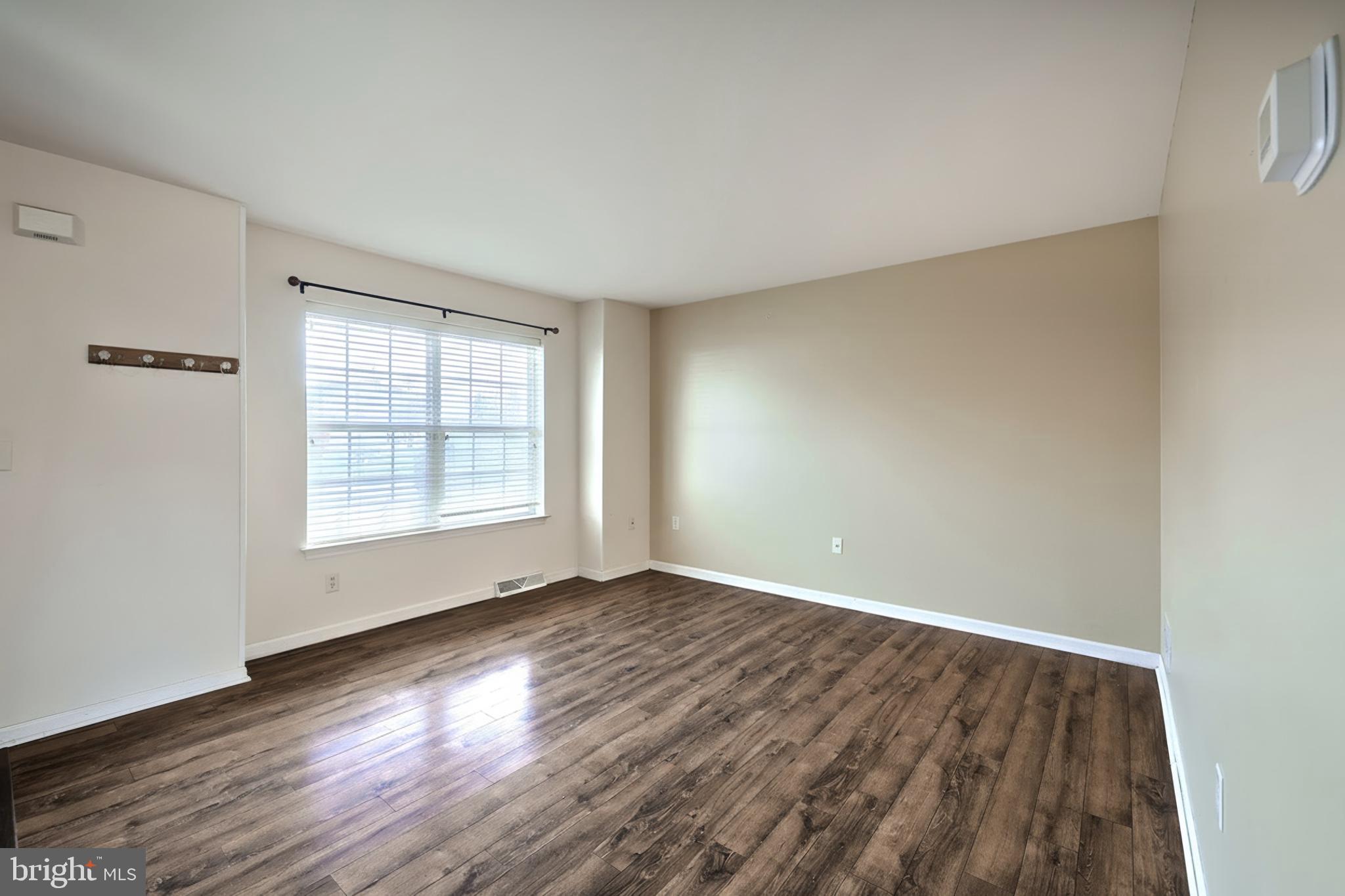 ORCHARD GLEN - Residential