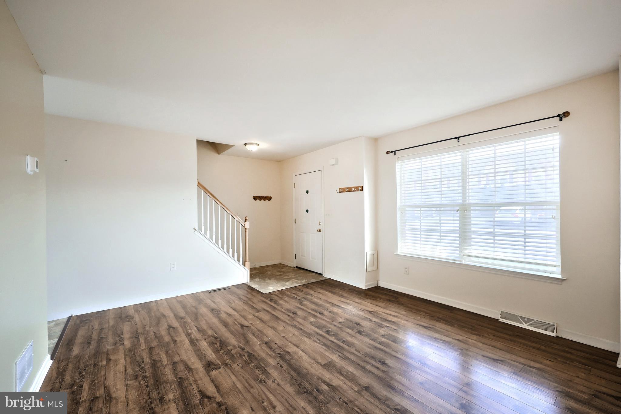 ORCHARD GLEN - Residential