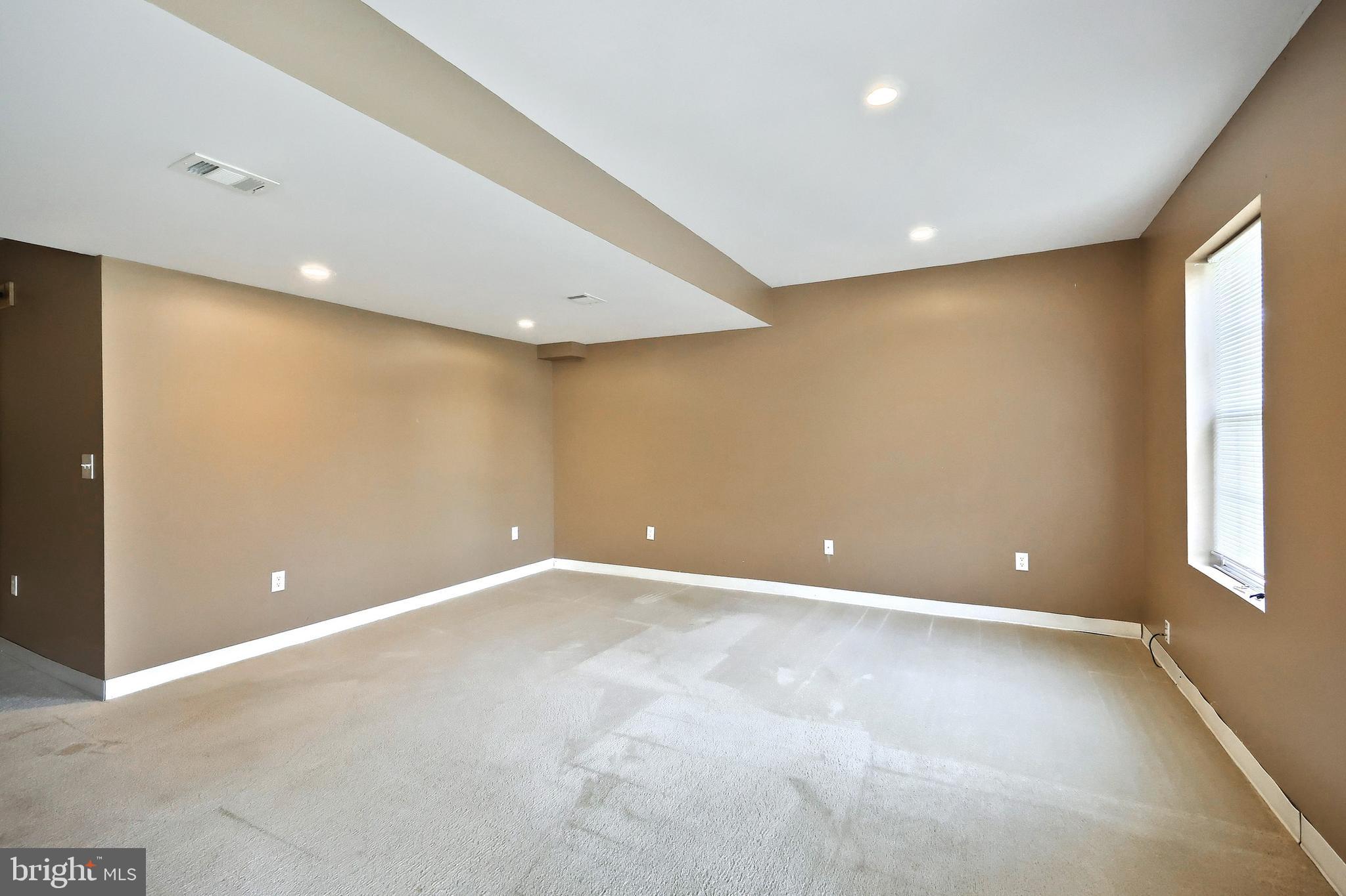 ORCHARD GLEN - Residential