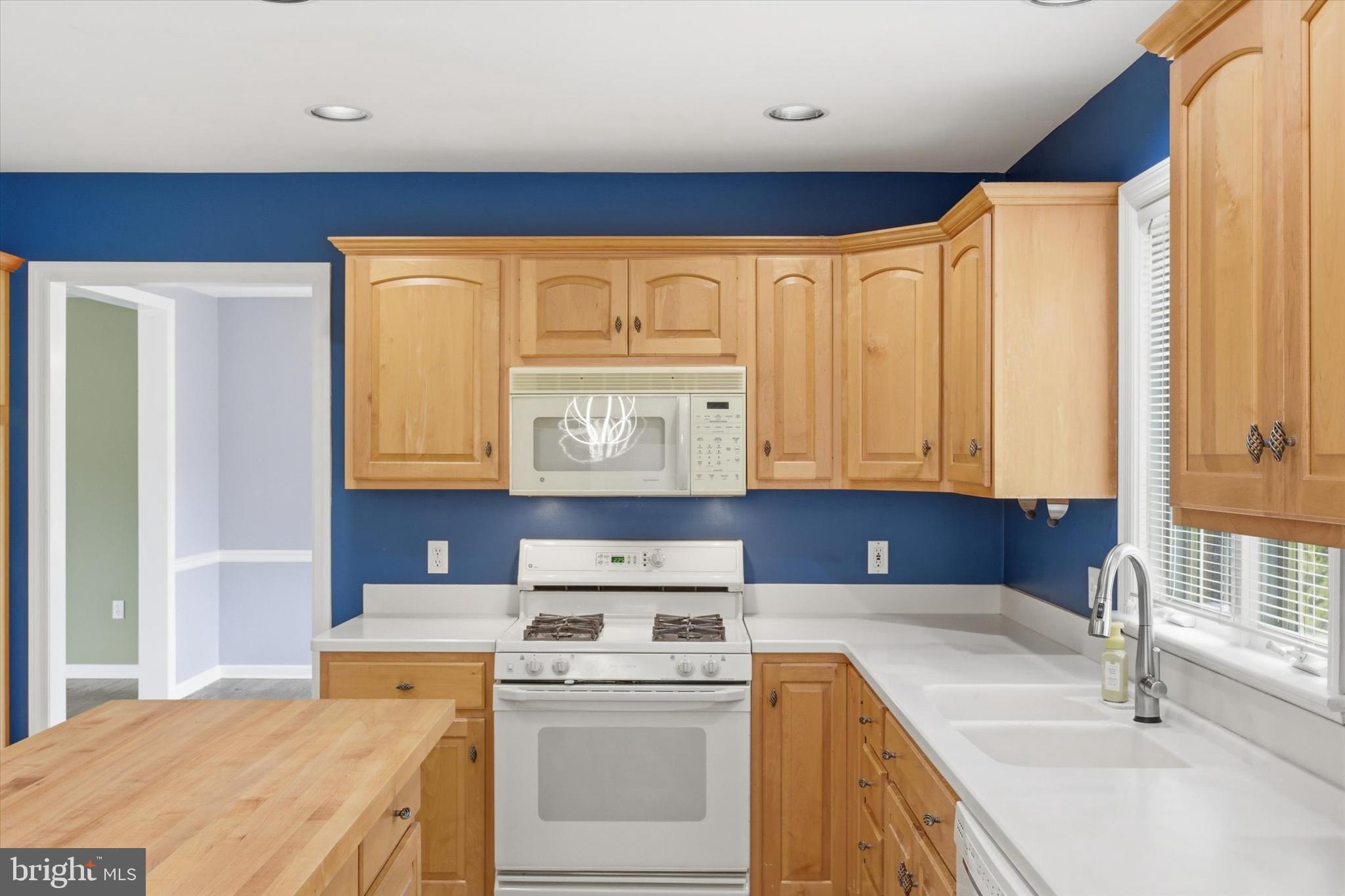 STRATFORD WOODS - Residential