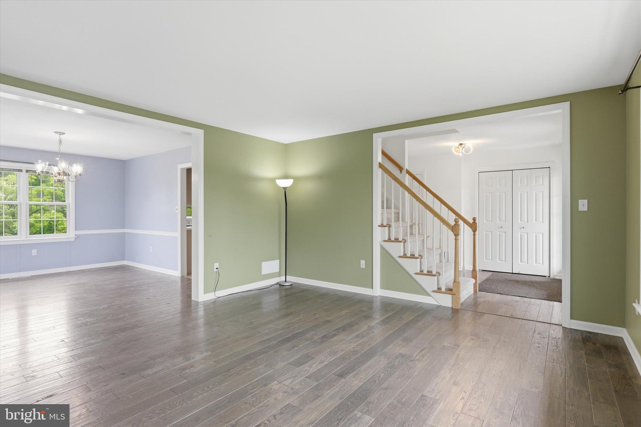 STRATFORD WOODS - Residential