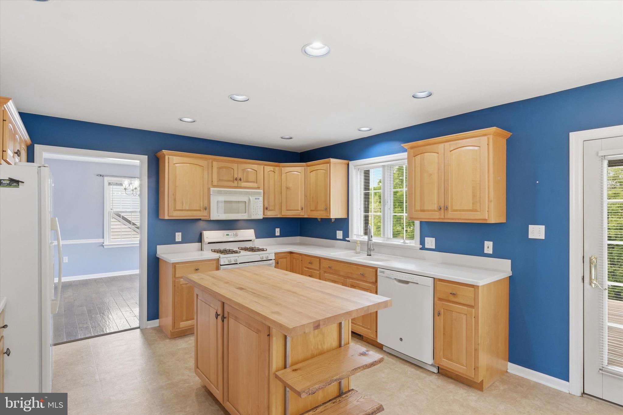STRATFORD WOODS - Residential