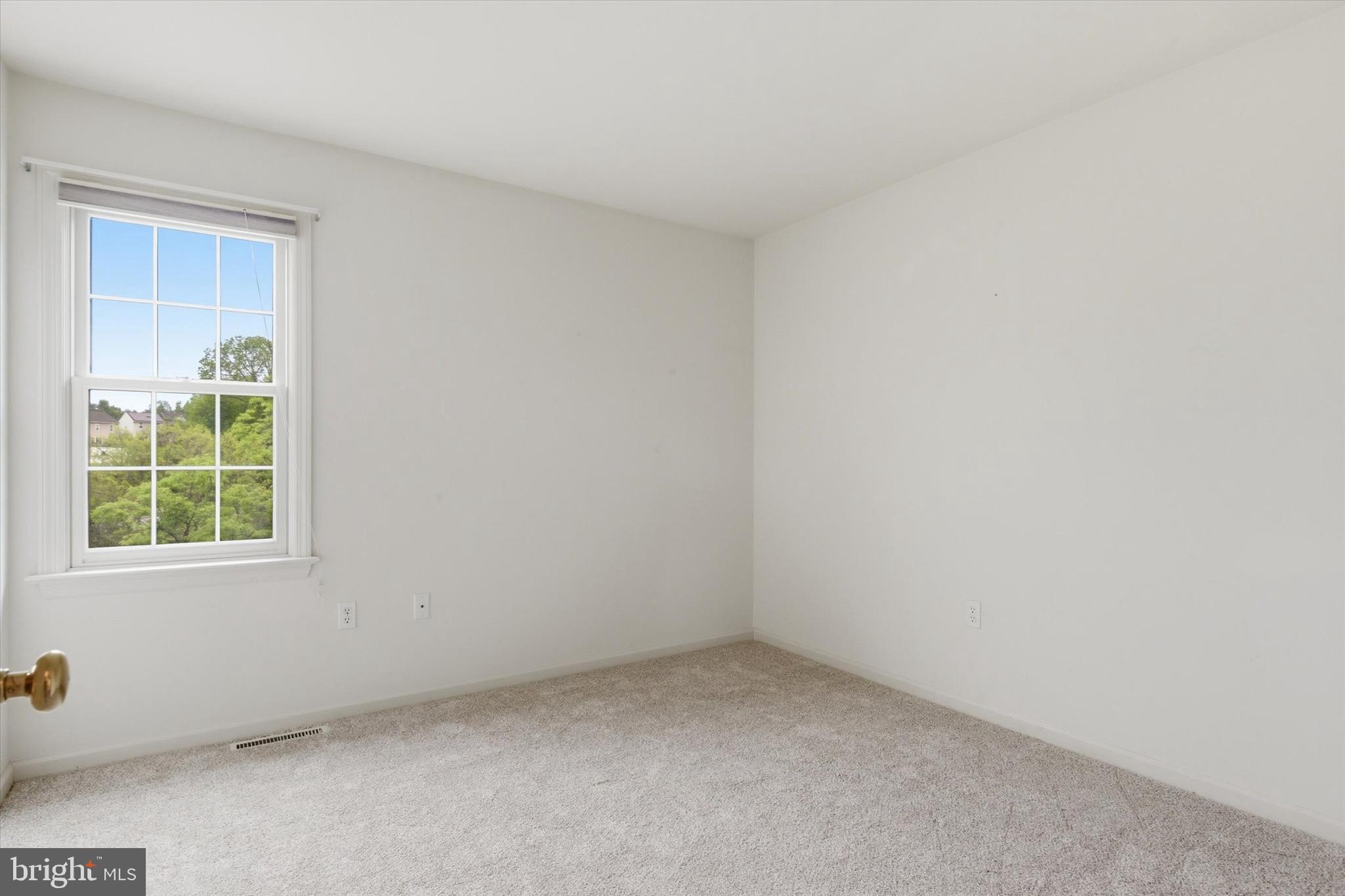 STRATFORD WOODS - Residential