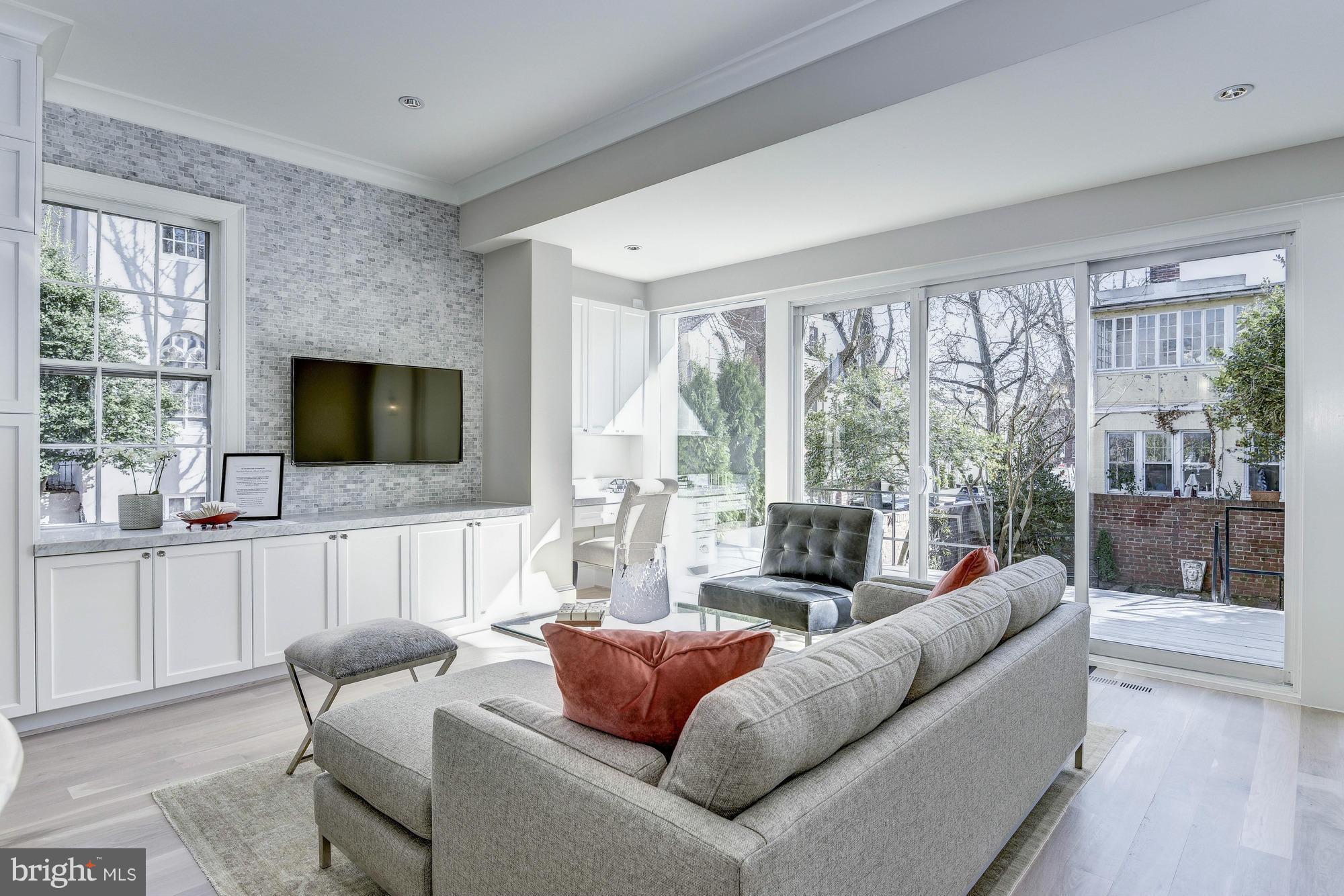 GEORGETOWN - Residential