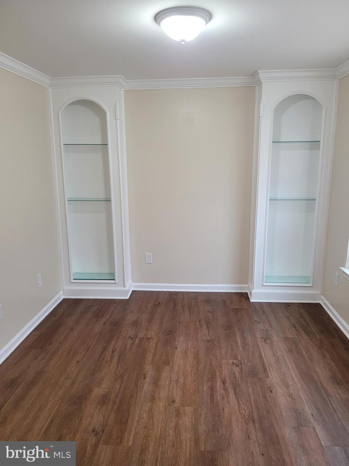 OLD TOWNE VILLAGE CONDOMINIUMS - Residential