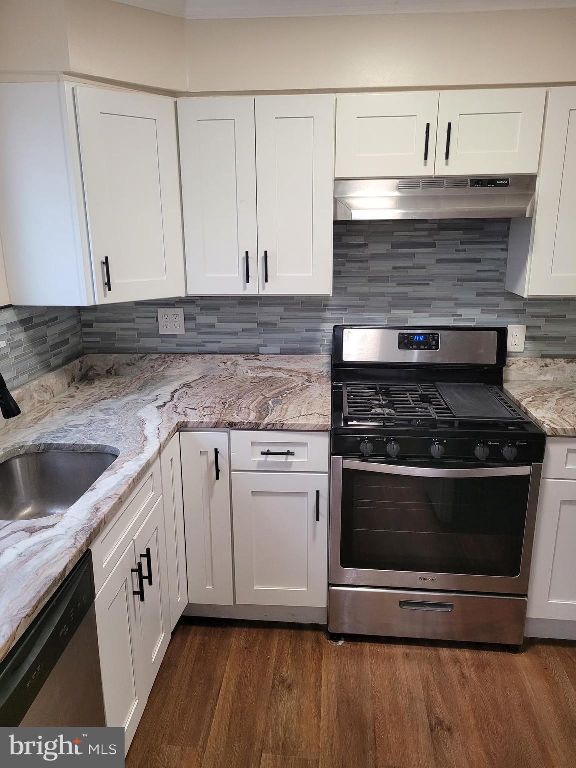 OLD TOWNE VILLAGE CONDOMINIUMS - Residential