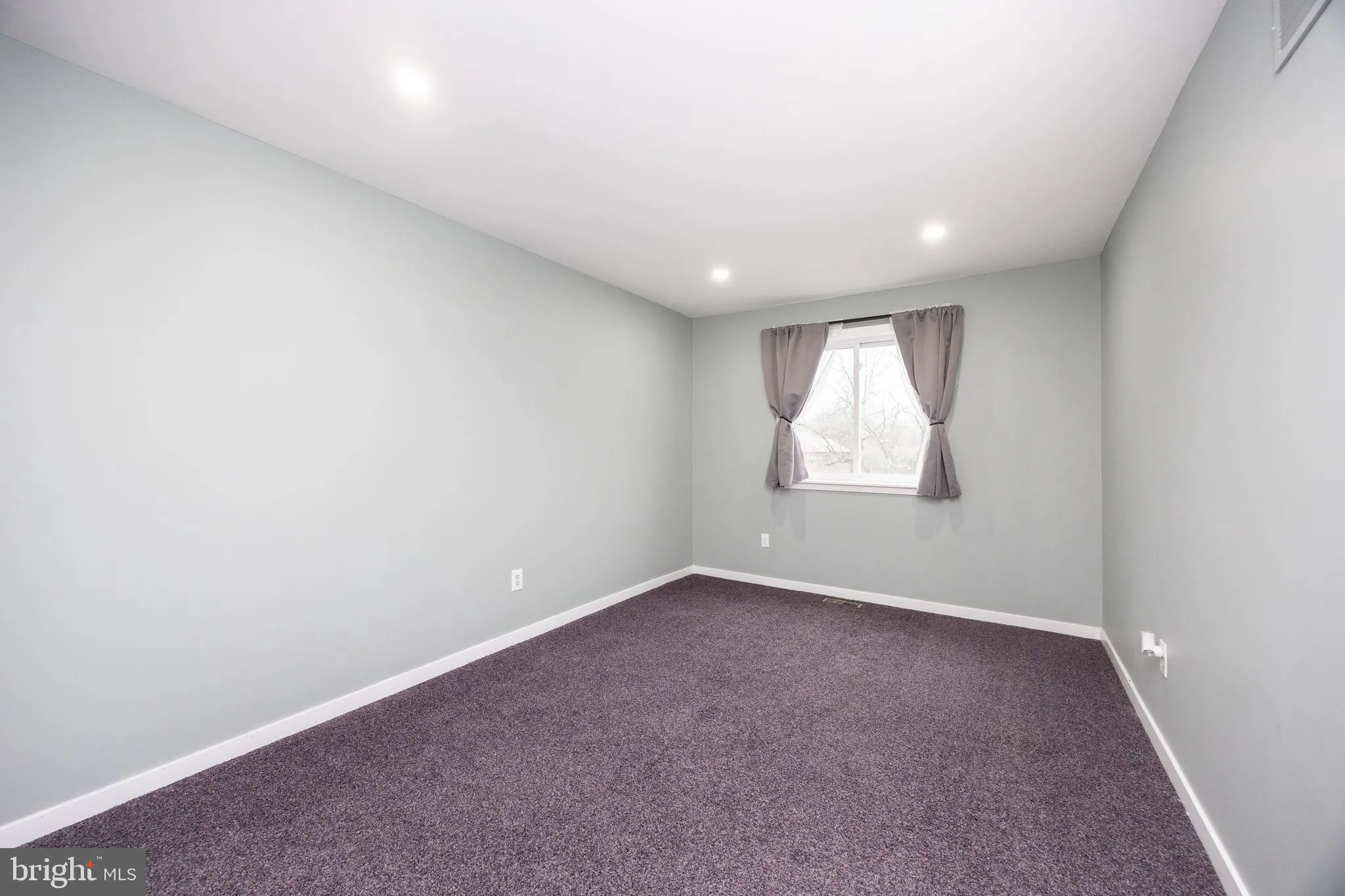 Collegeville, Pennsylvania 19426, United States, 3 Bedrooms Bedrooms, ,2 BathroomsBathrooms,Residential,Pending,104944