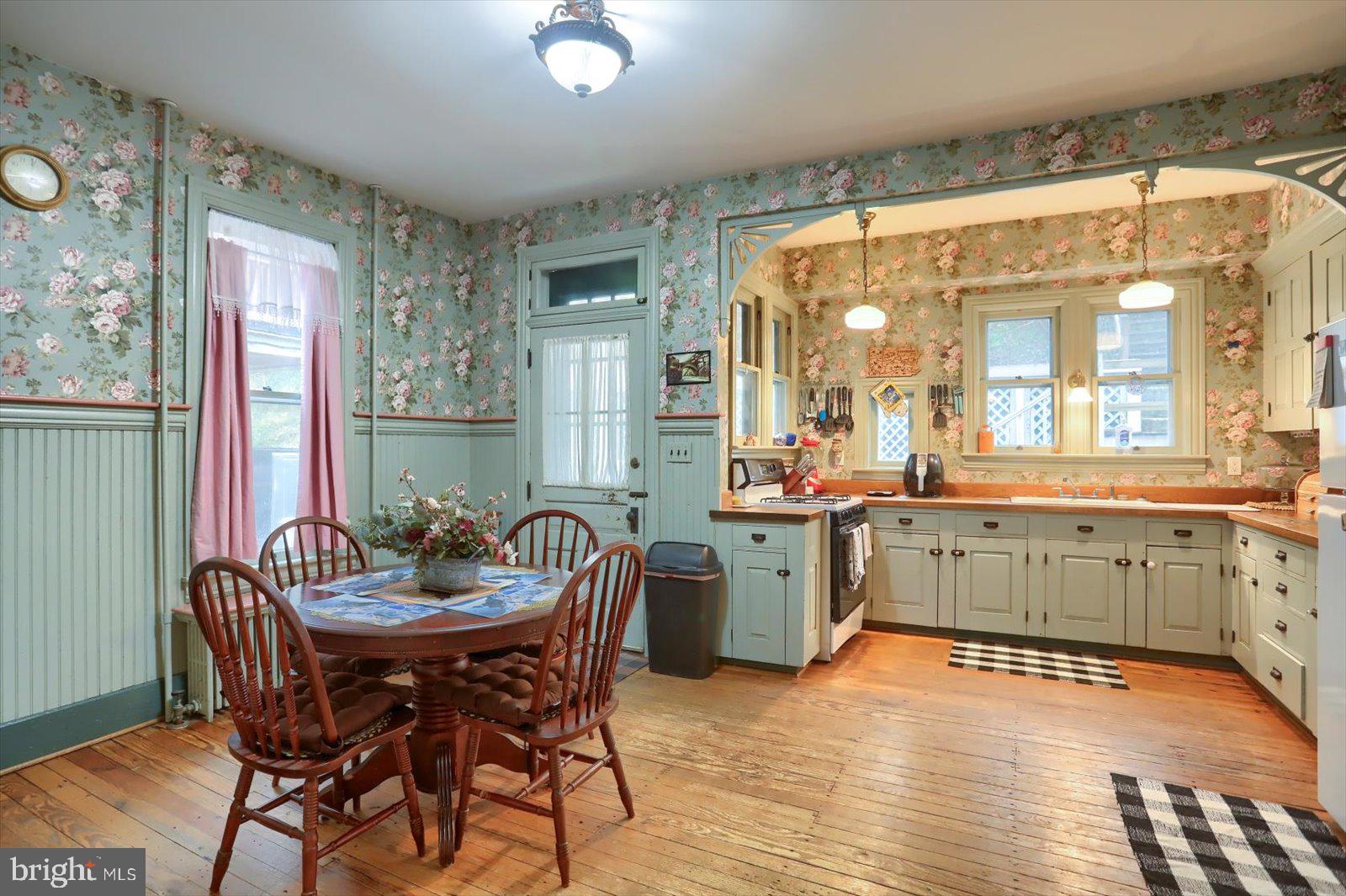 GLEN ROCK BORO - Residential